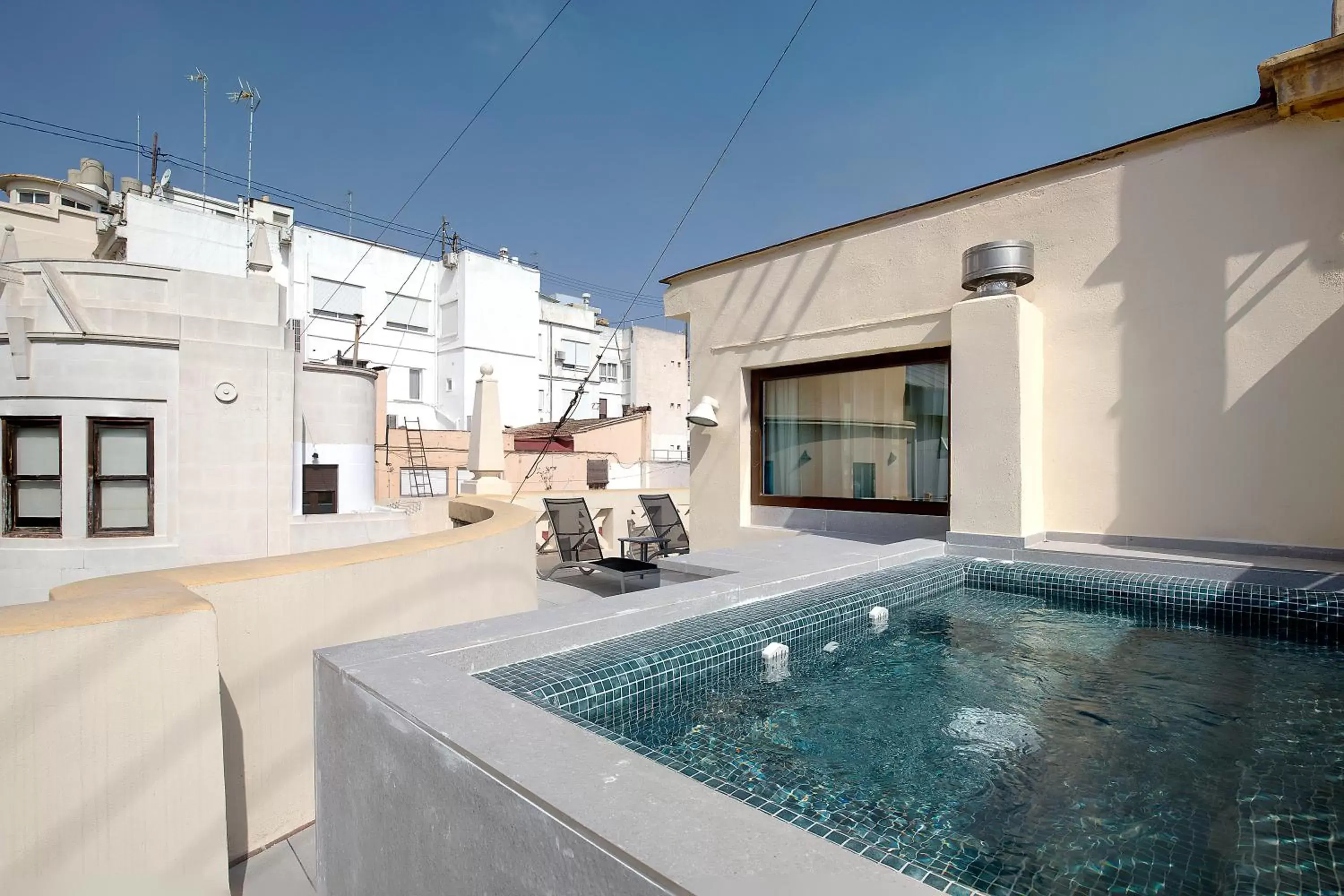 Balcony/Terrace, Swimming Pool in Catalonia Excelsior Hotel