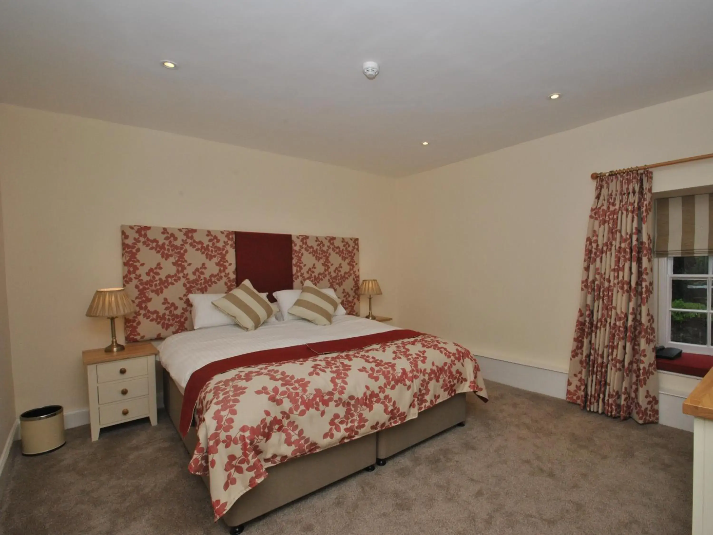 Standard Double Room - single occupancy in The Hood Arms
