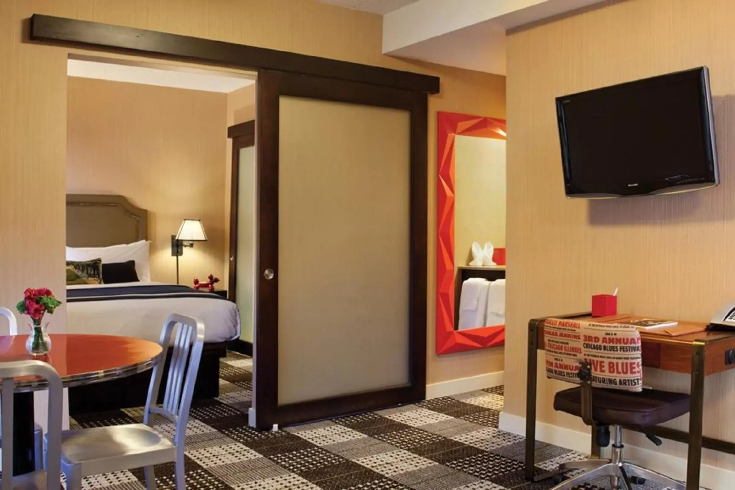 One-Bedroom Suite in Hotel Lincoln