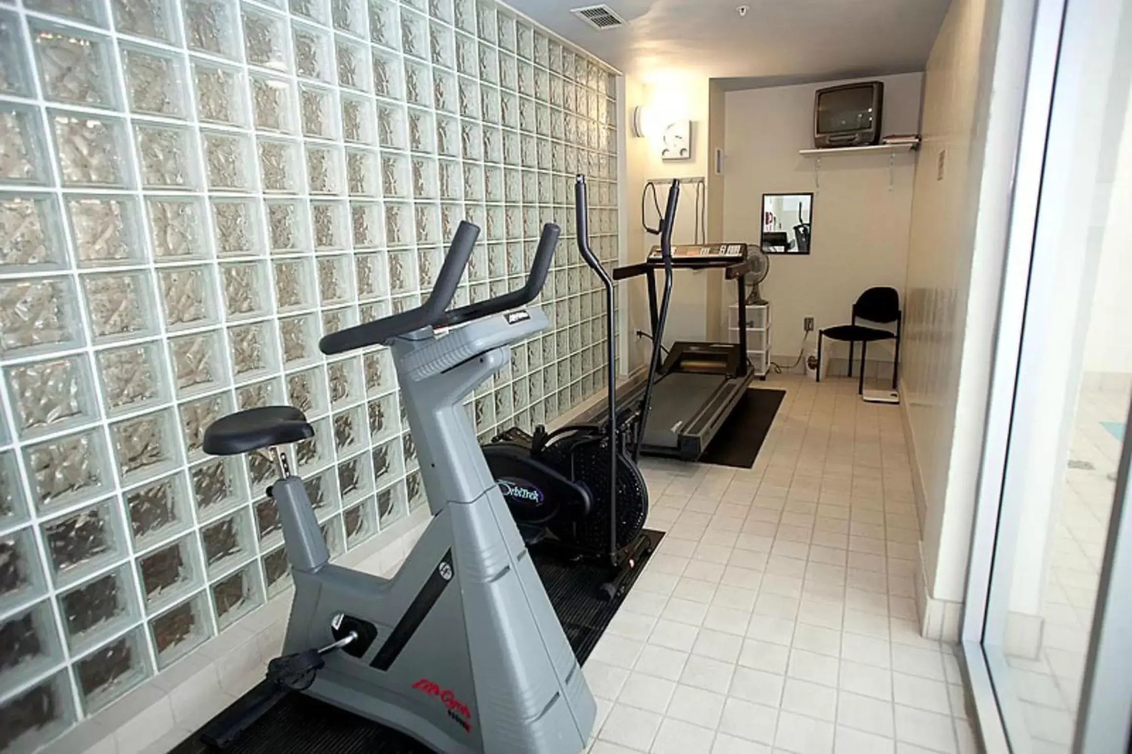 Fitness centre/facilities in Harrison Beach Hotel