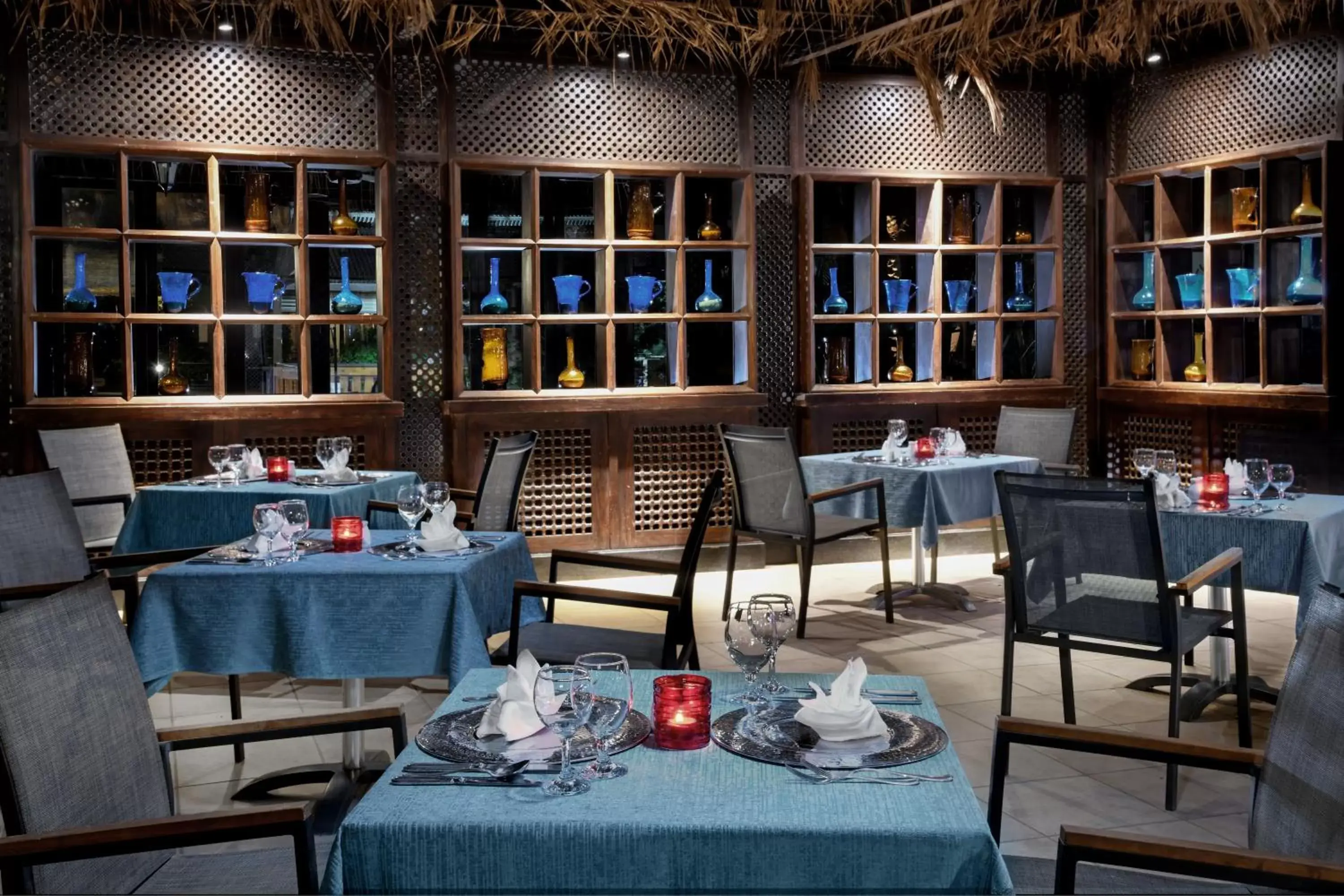 Restaurant/Places to Eat in Jaz Aquamarine Resort