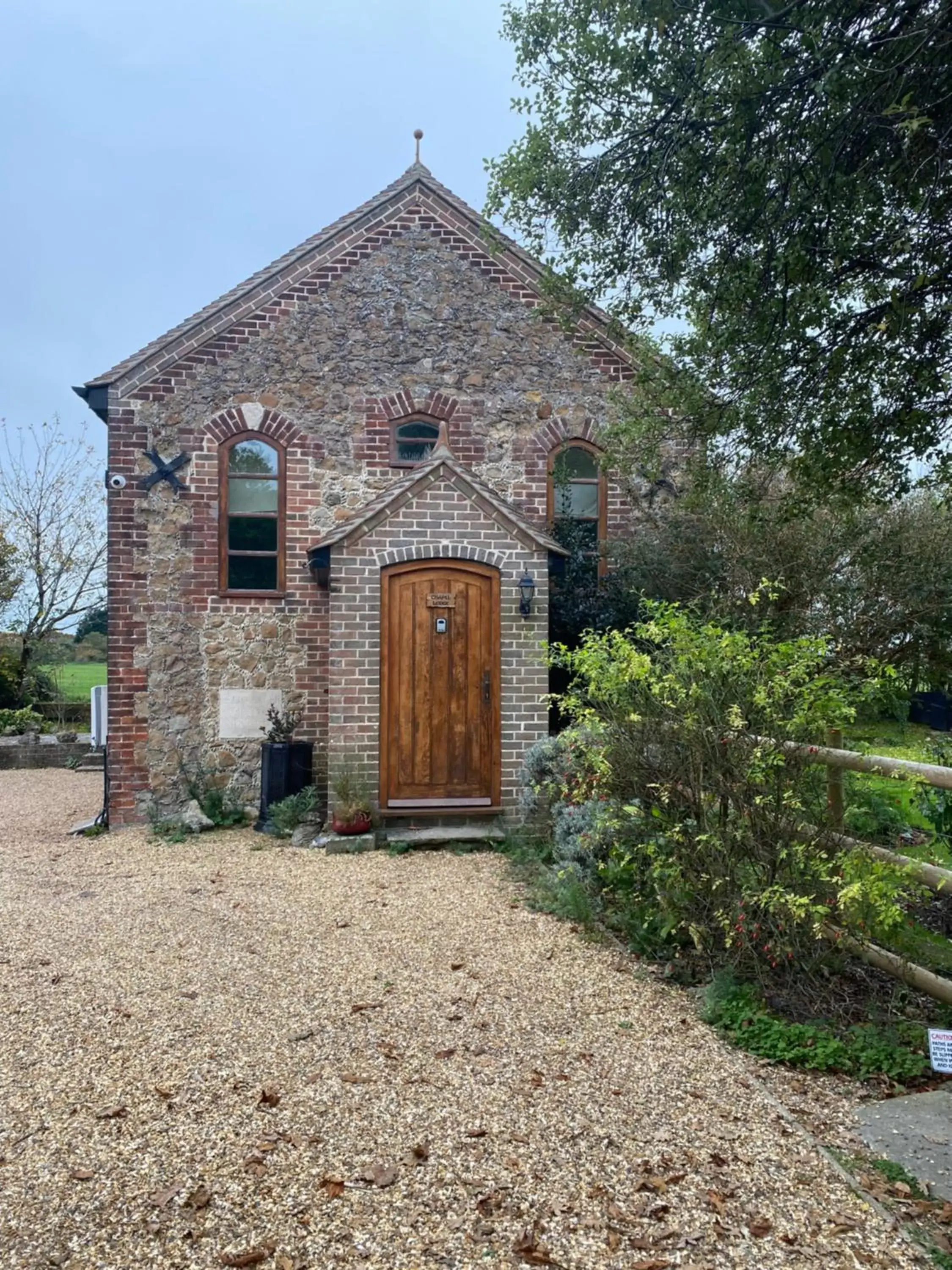 Facade/entrance, Property Building in Old Chapel Forge