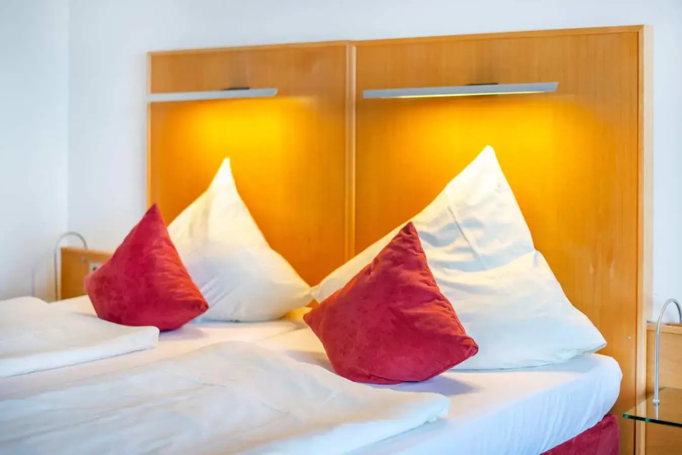 Bedroom, Bed in Diehls Hotel