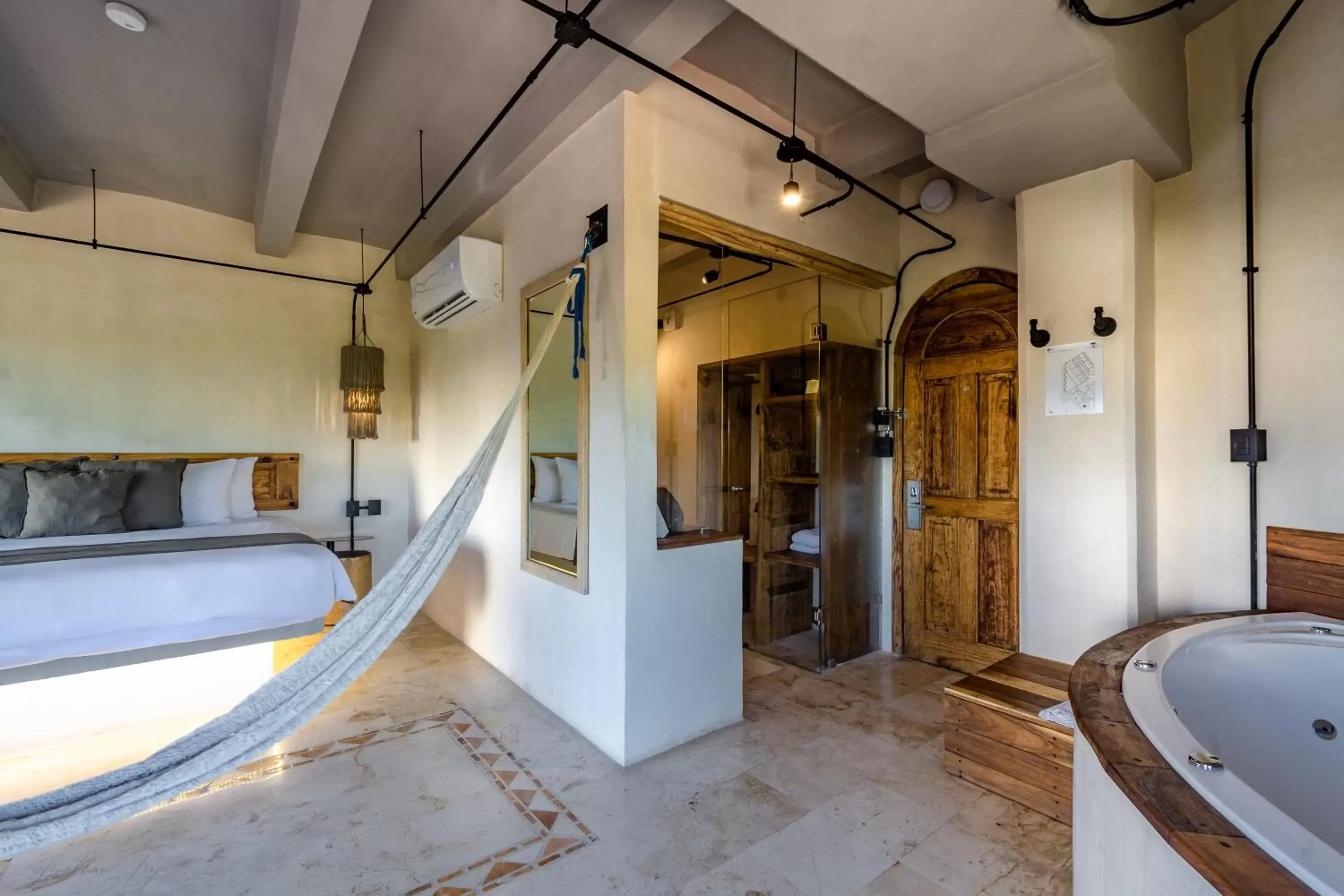 Bed in Caribbean Paradise Hotel & Spa - 5th Avenue Bed in Caribbean Paradise Hotel & Spa - 5th Avenue