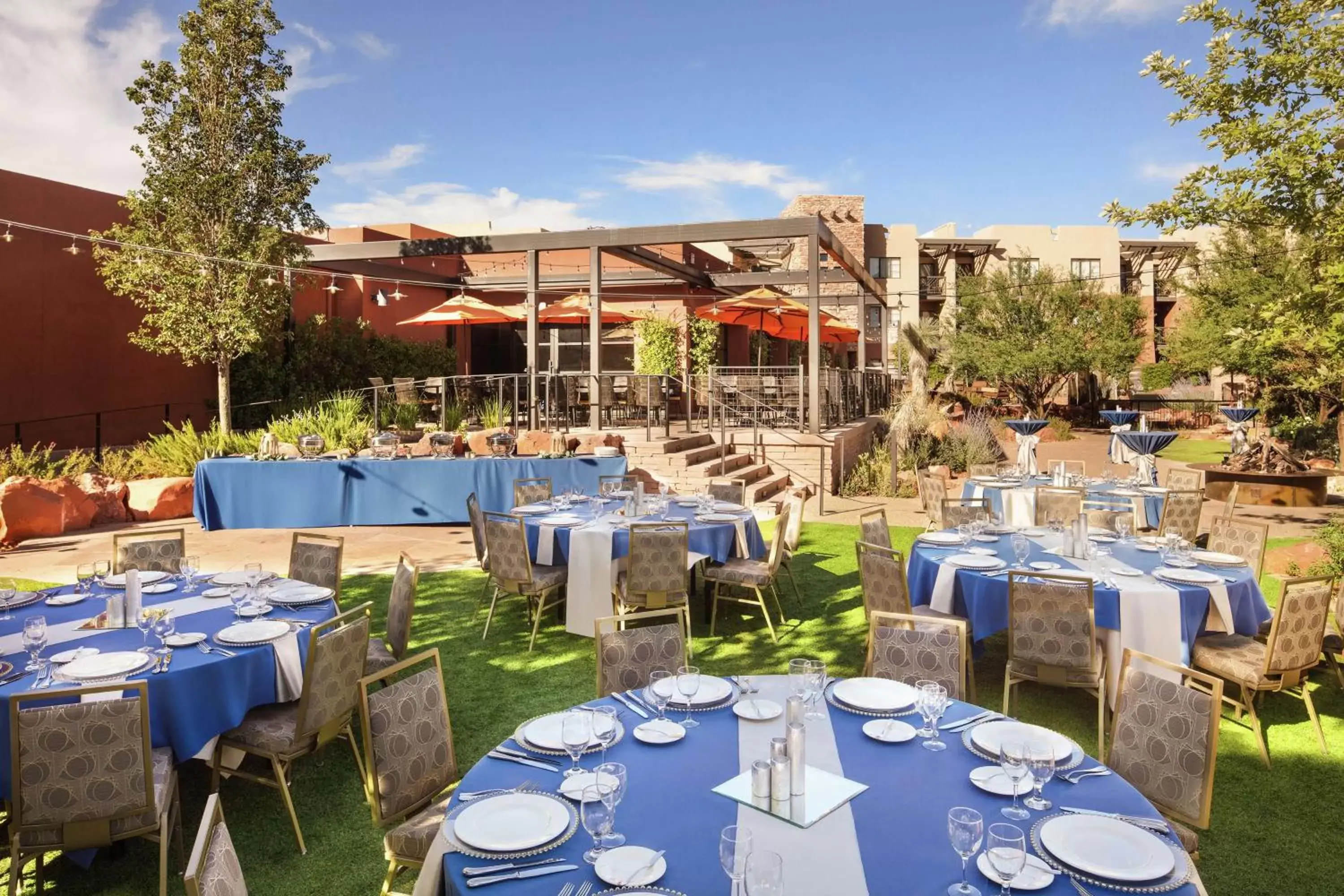 Meeting/conference room, Restaurant/Places to Eat in Hilton Sedona Resort at Bell Rock