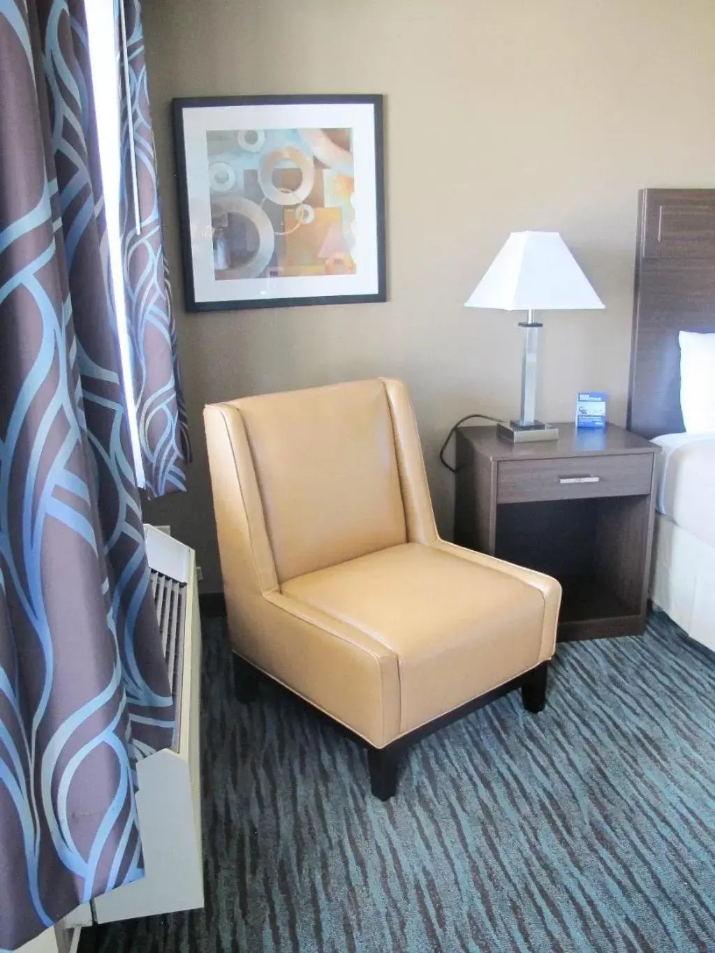 Bedroom, Seating Area in Travelodge by Wyndham Aberdeen