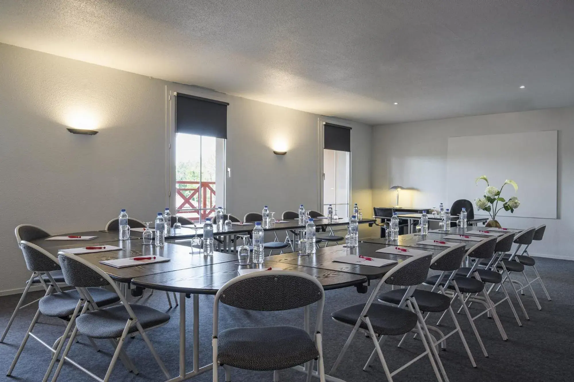 Seating area in The Originals Boutique, H¿tel Le Pillebois, Bourg-en-Bresse Nord