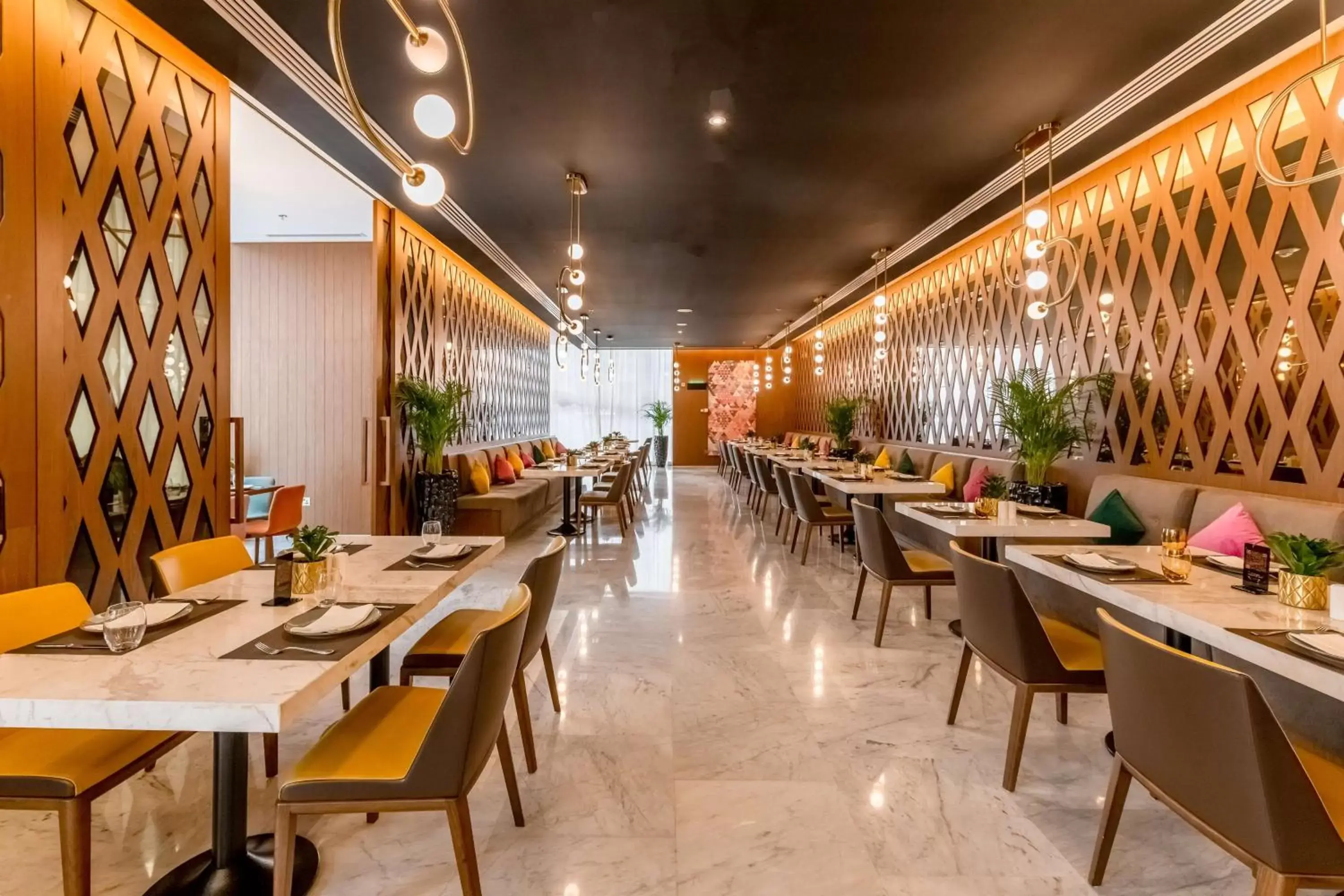 Restaurant/Places to Eat in Aleph Doha Residences, Curio Collection By Hilton