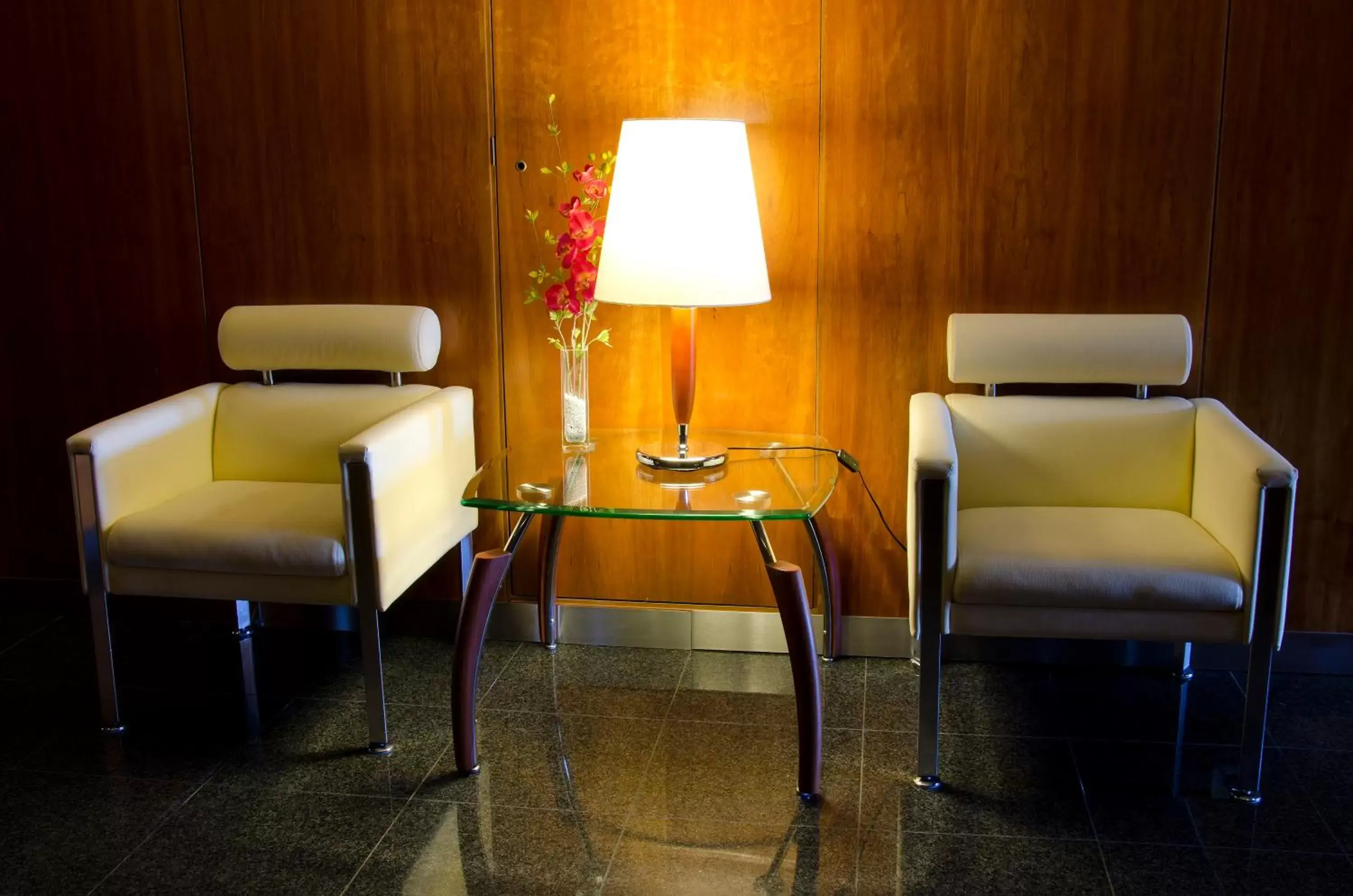 Lounge or bar, Seating Area in VIP Executive Santa Iria Hotel