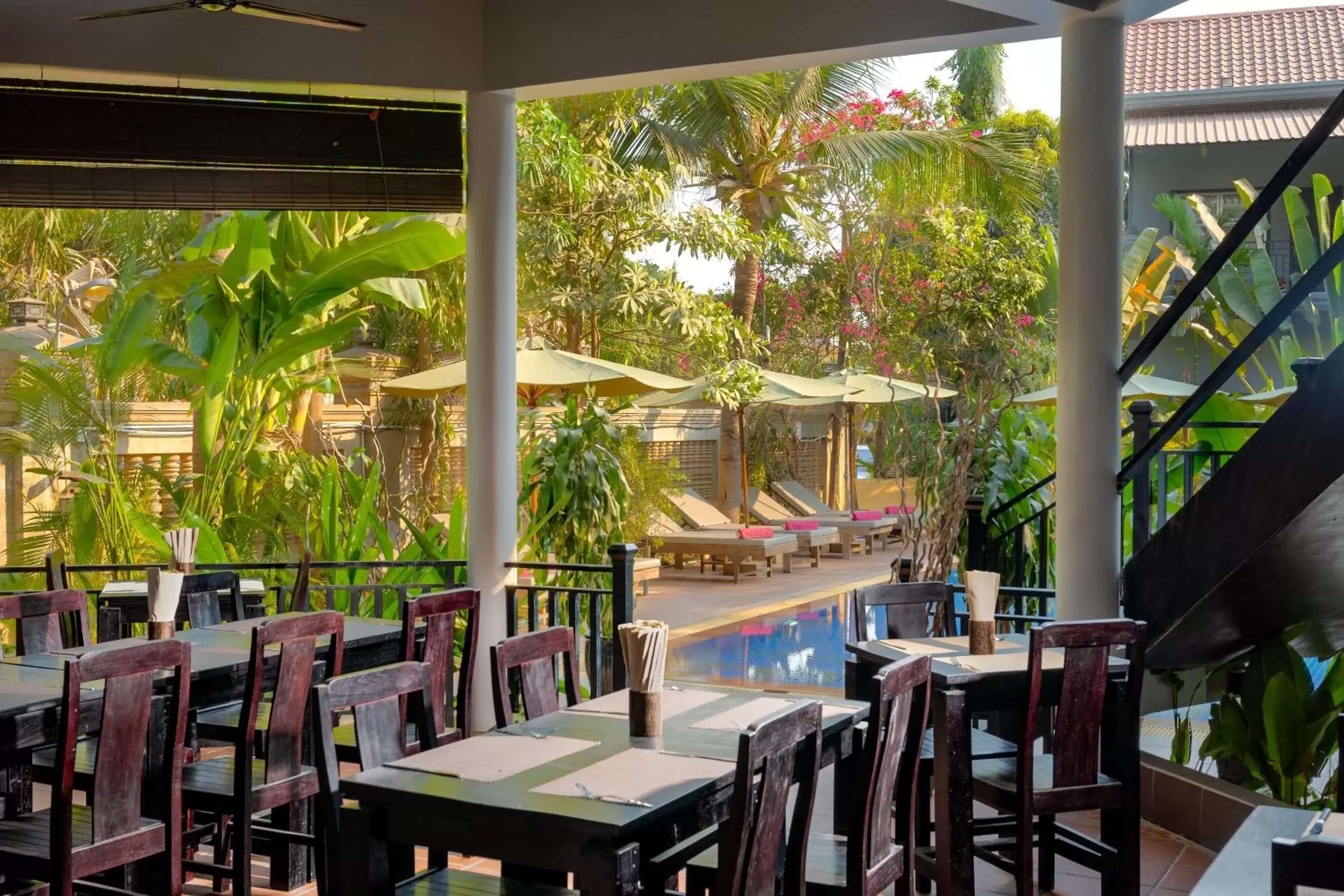 Restaurant/Places to Eat in Reveal Angkor Hotel