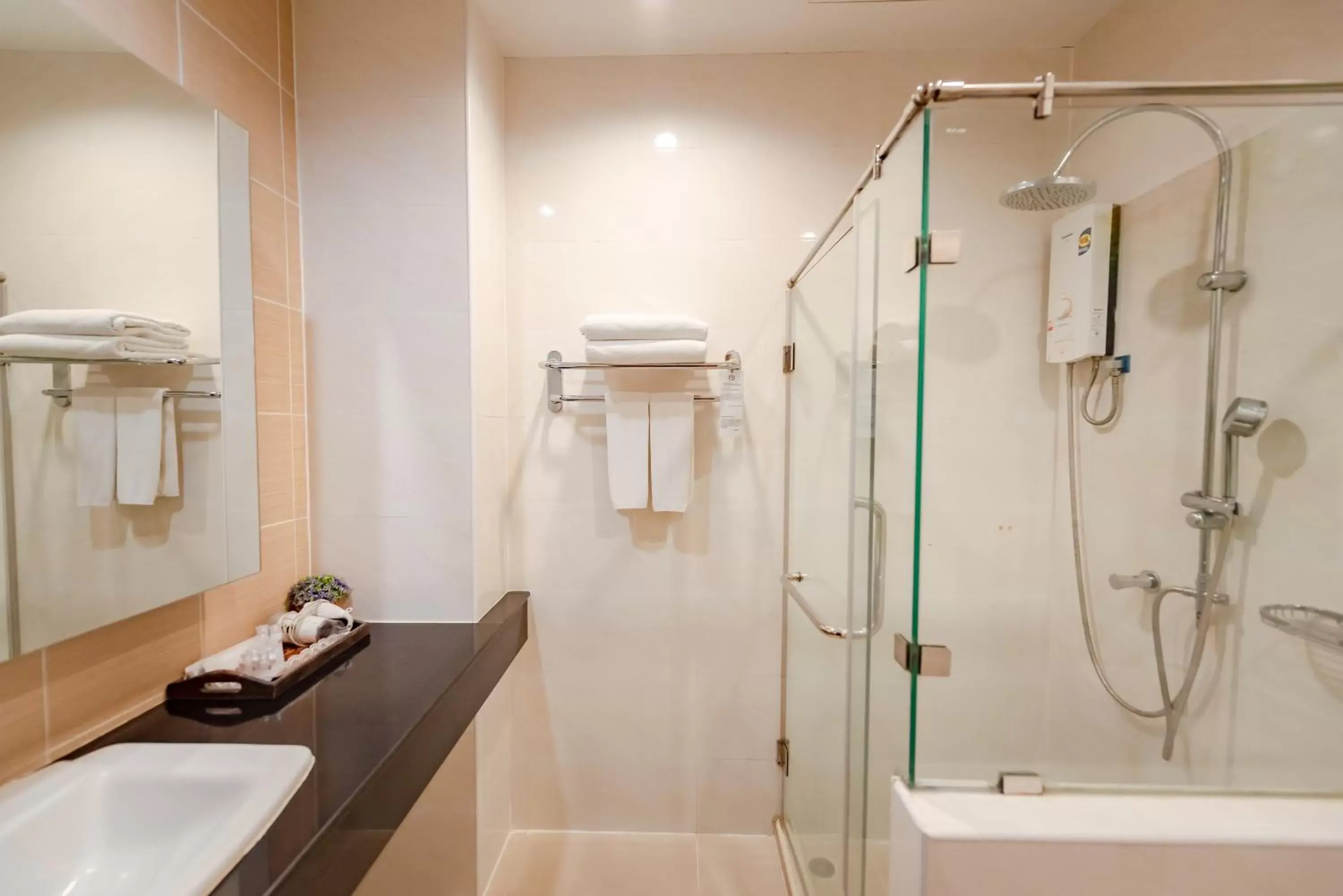 Deluxe Twin Room in The Pannarai Hotel Deluxe Twin Room in The Pannarai Hotel