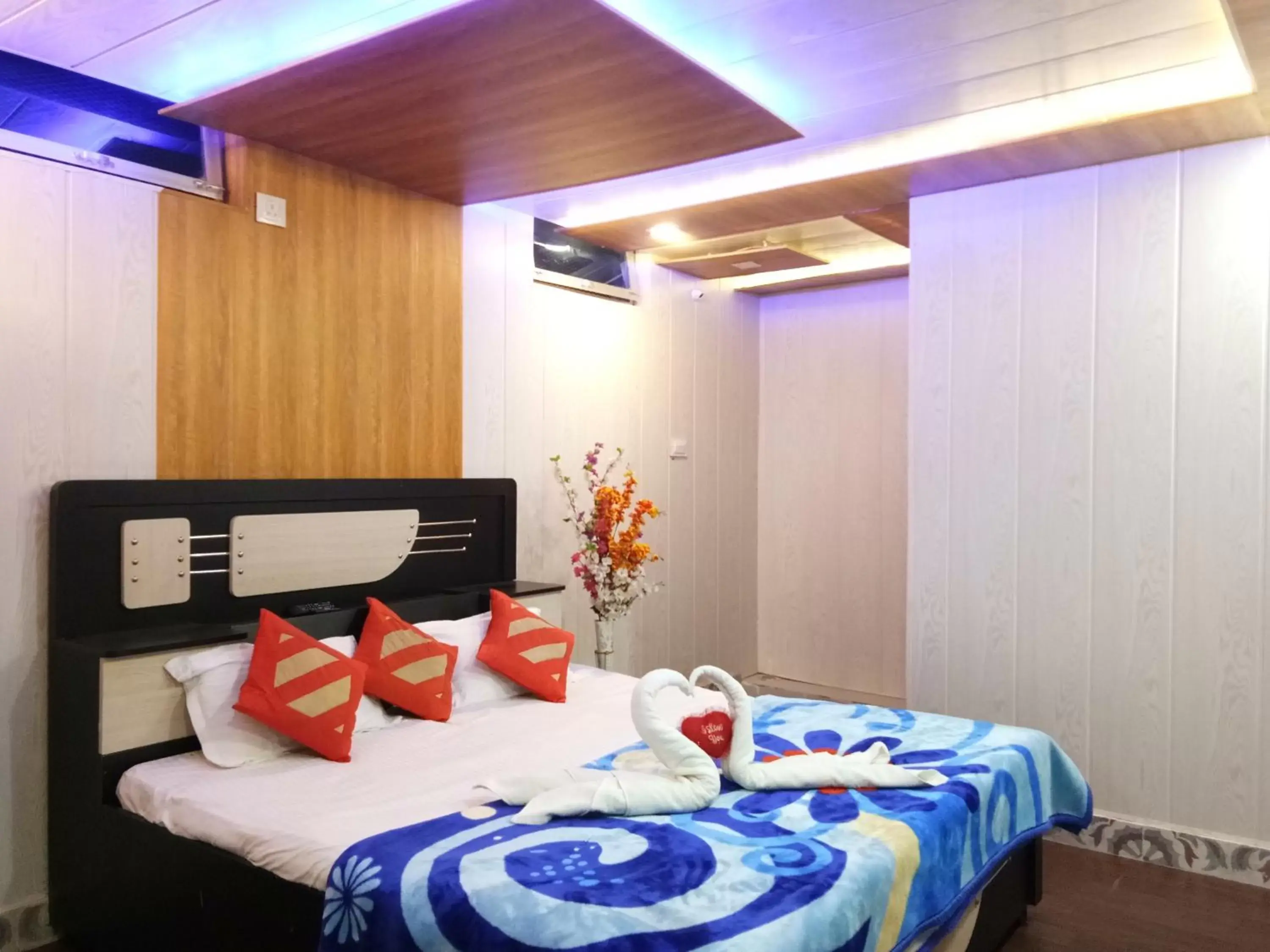 Luxury Room in Haveli Taragarh Palace Luxury Room in Haveli Taragarh Palace