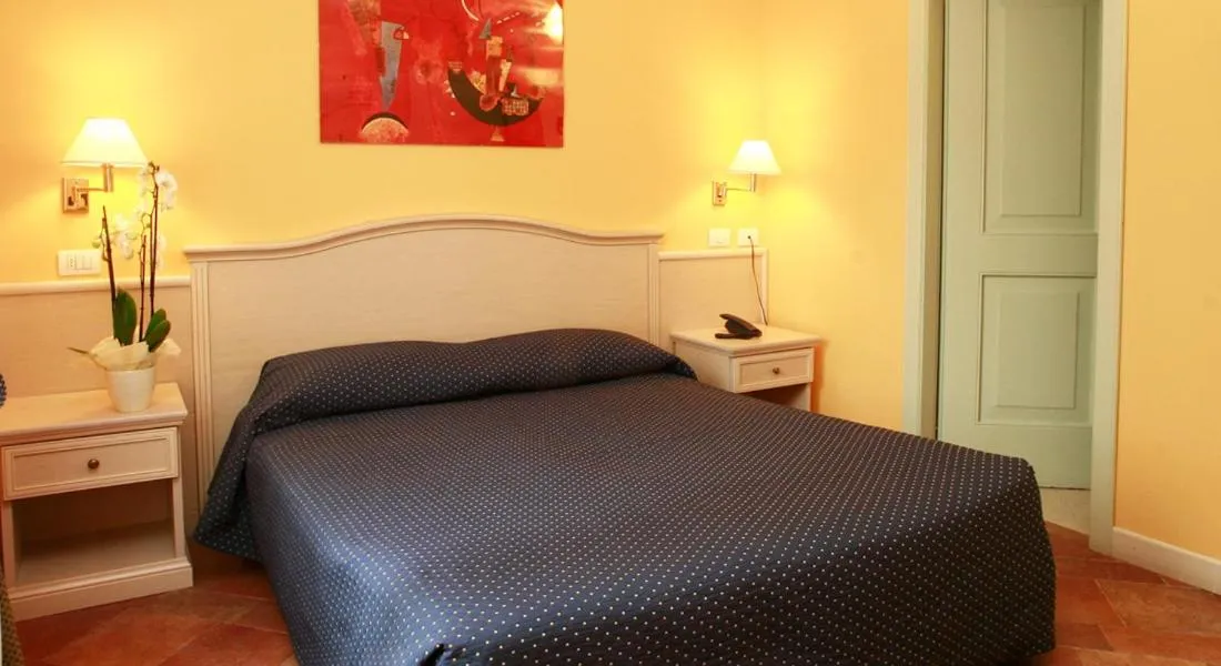 Bed in Hotel Excelsior Splendide