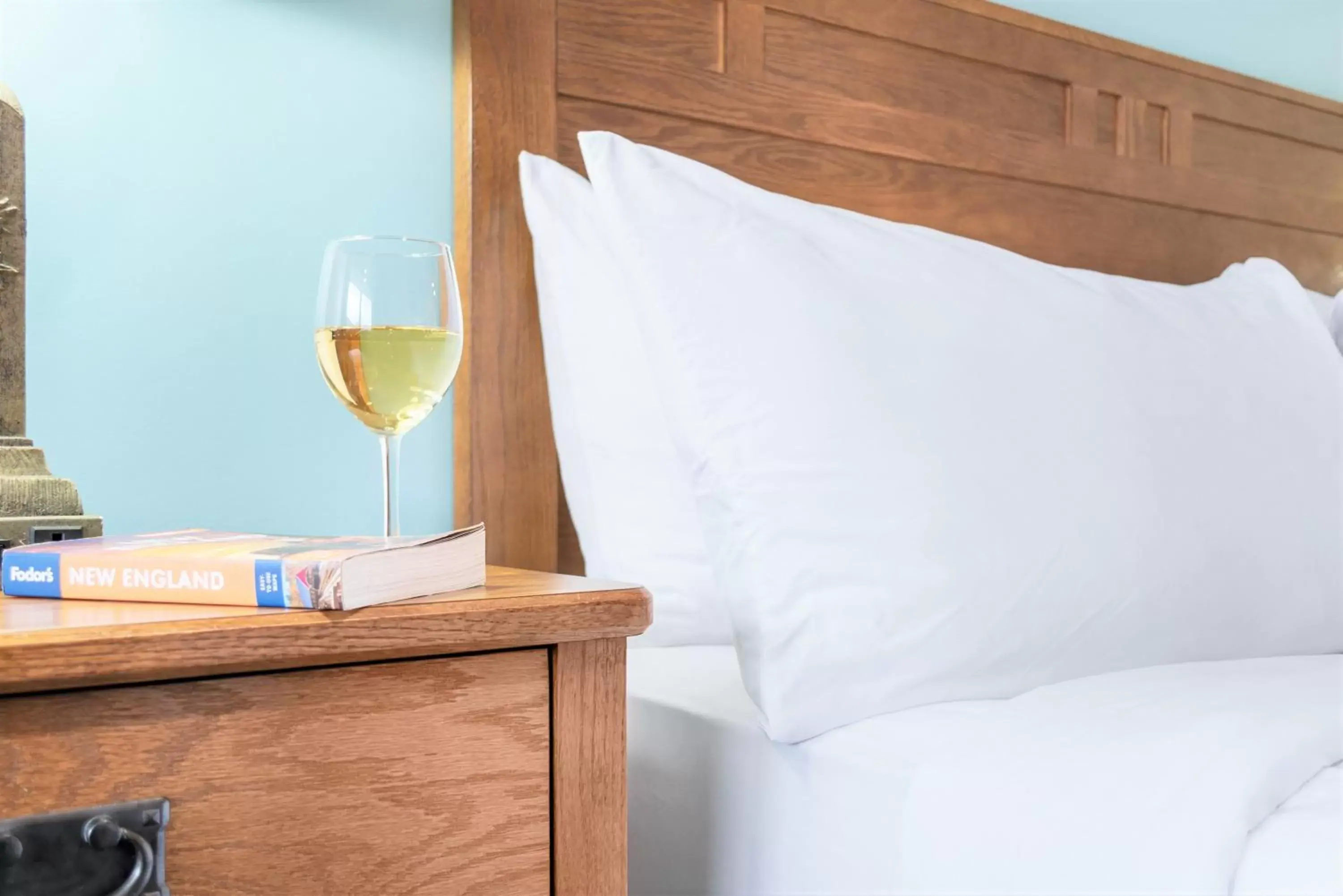 Deluxe King Room in Top Notch Inn Deluxe King Room in Top Notch Inn