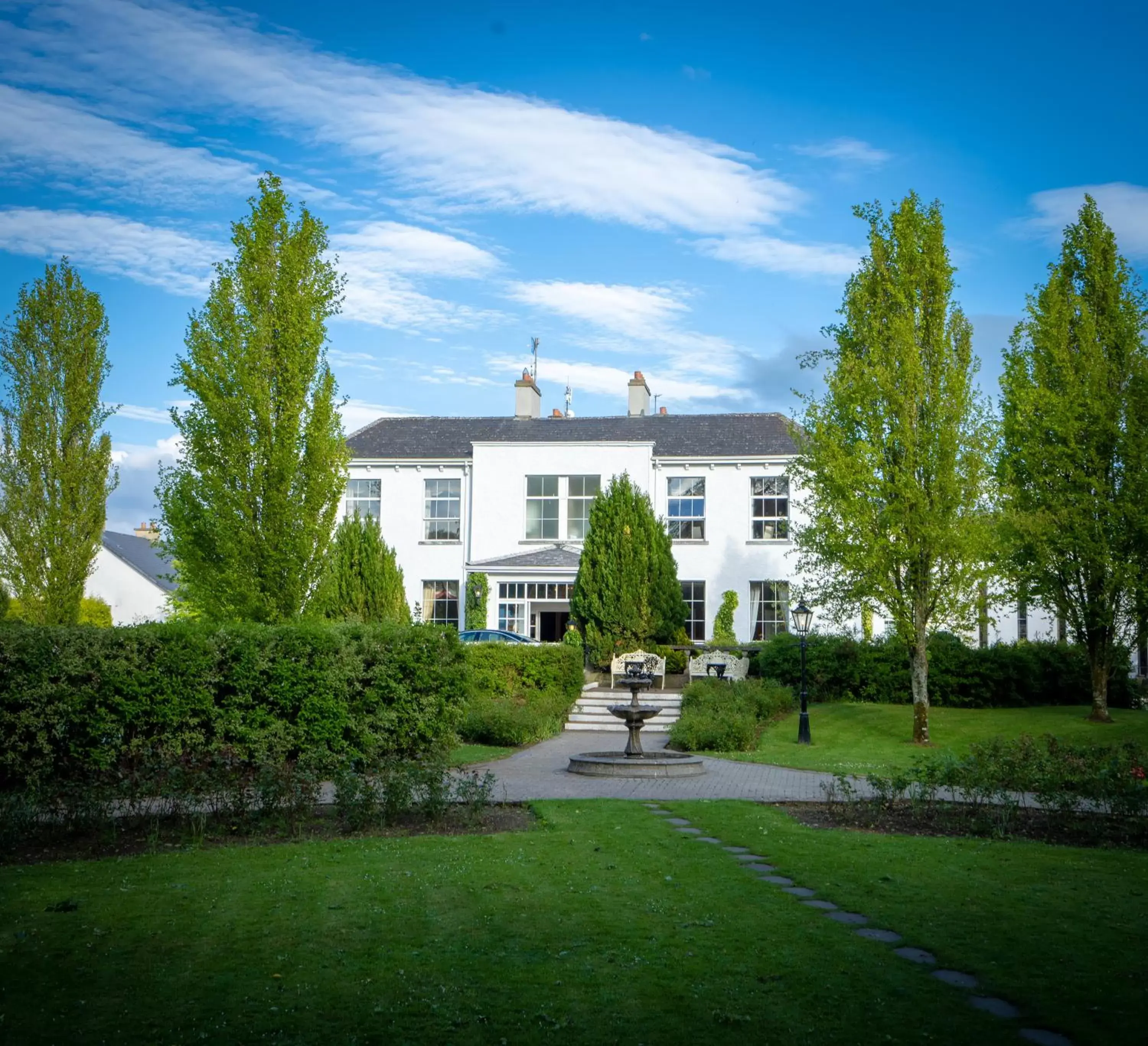 Property Building in Castle Oaks House Hotel