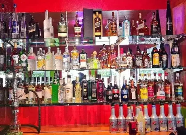 Lounge or bar in Sunseekers Outrigger Hotel Lounge or bar in Sunseekers Outrigger Hotel