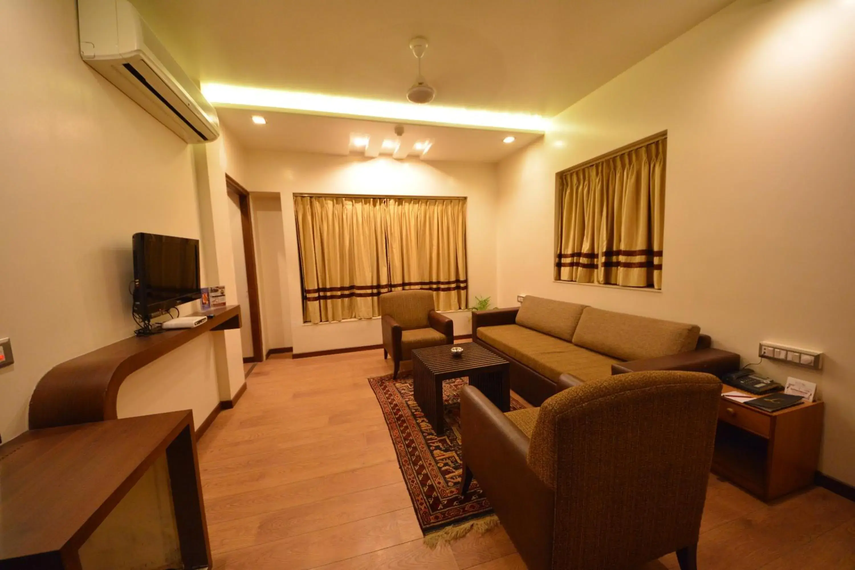 Living room, Seating Area in Hotel Legend Inn @ Nagpur