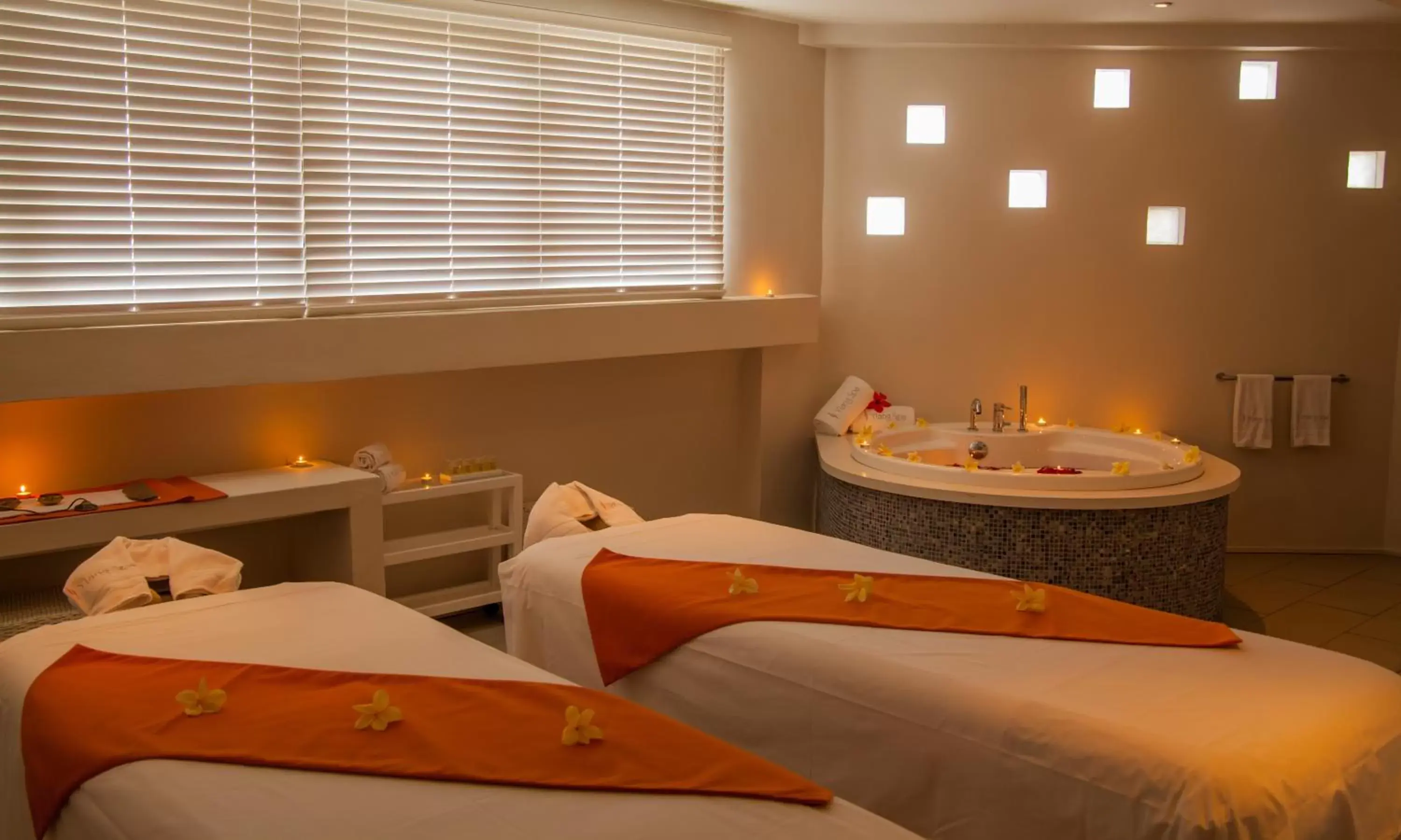 Spa and wellness centre/facilities, Bed in Solana Beach Mauritius - Adults Only Spa and wellness centre/facilities, Bed in Solana Beach Mauritius - Adults Only