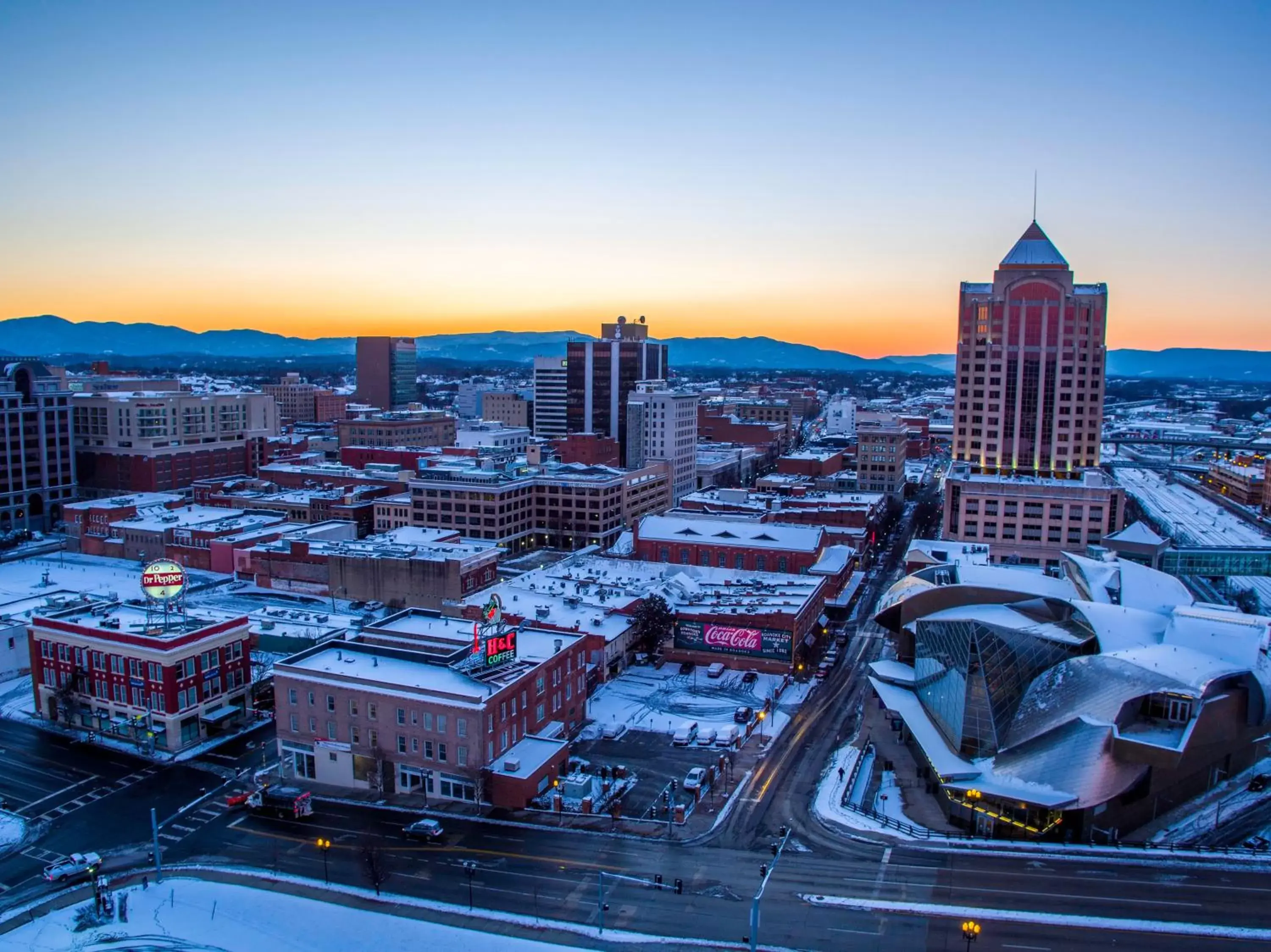 Area and facilities in Holiday Inn Roanoke - Tanglewood Route 419 & I 581, an IHG Hotel