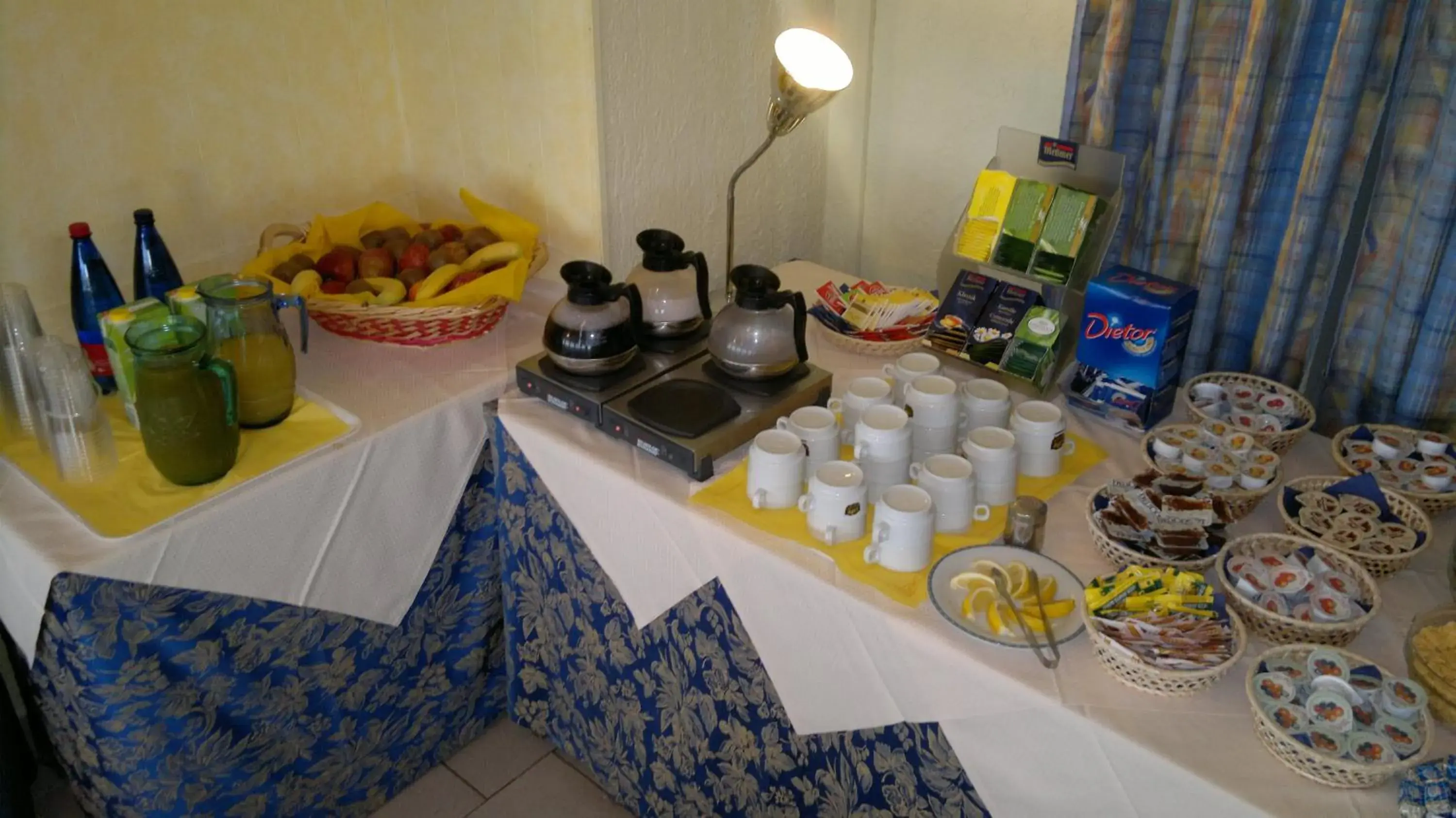 Food in Hotel Baia Del Sorriso