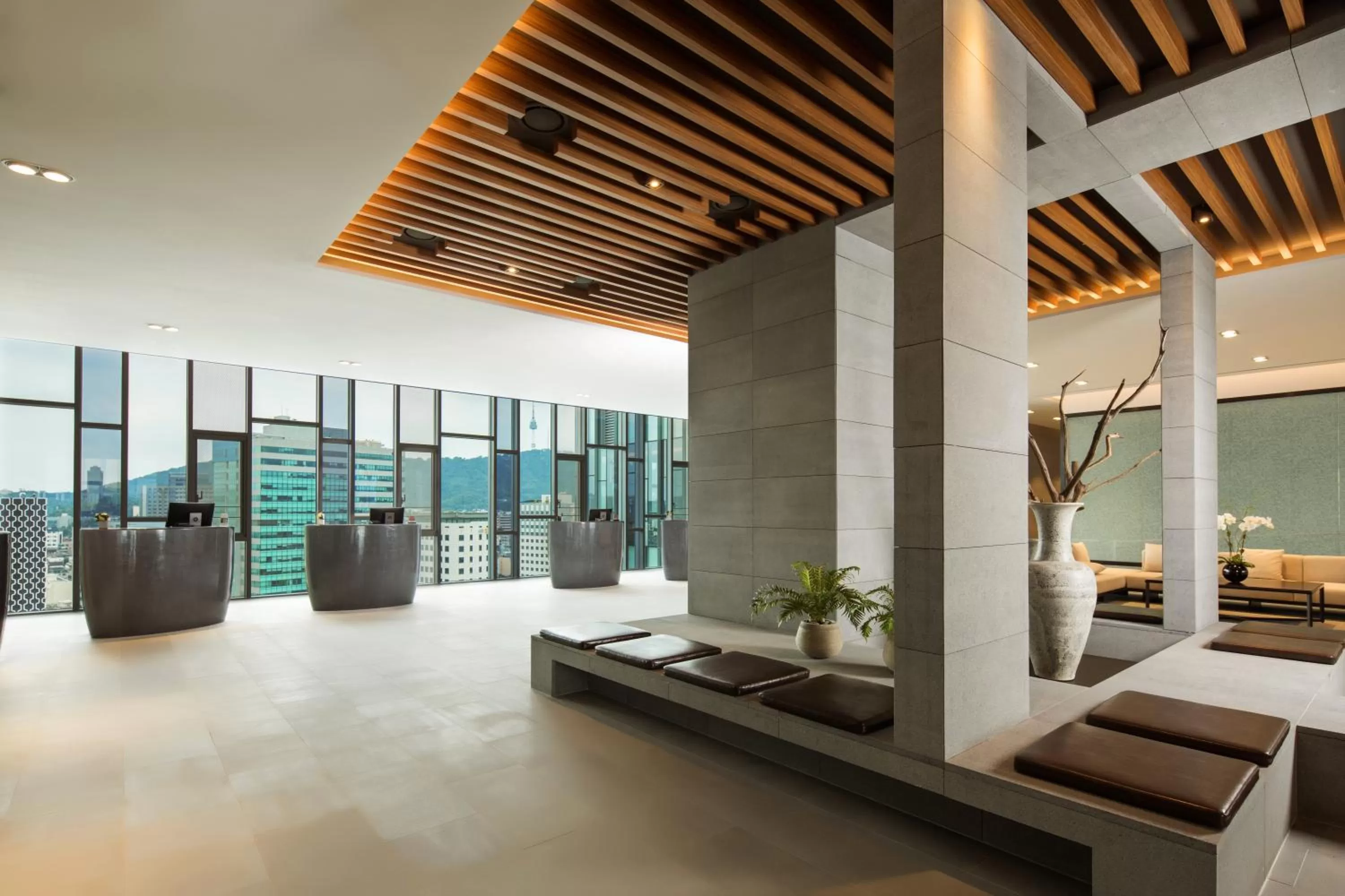 Lobby or reception in Novotel Ambassador Seoul Dongdaemun Hotels & Residences