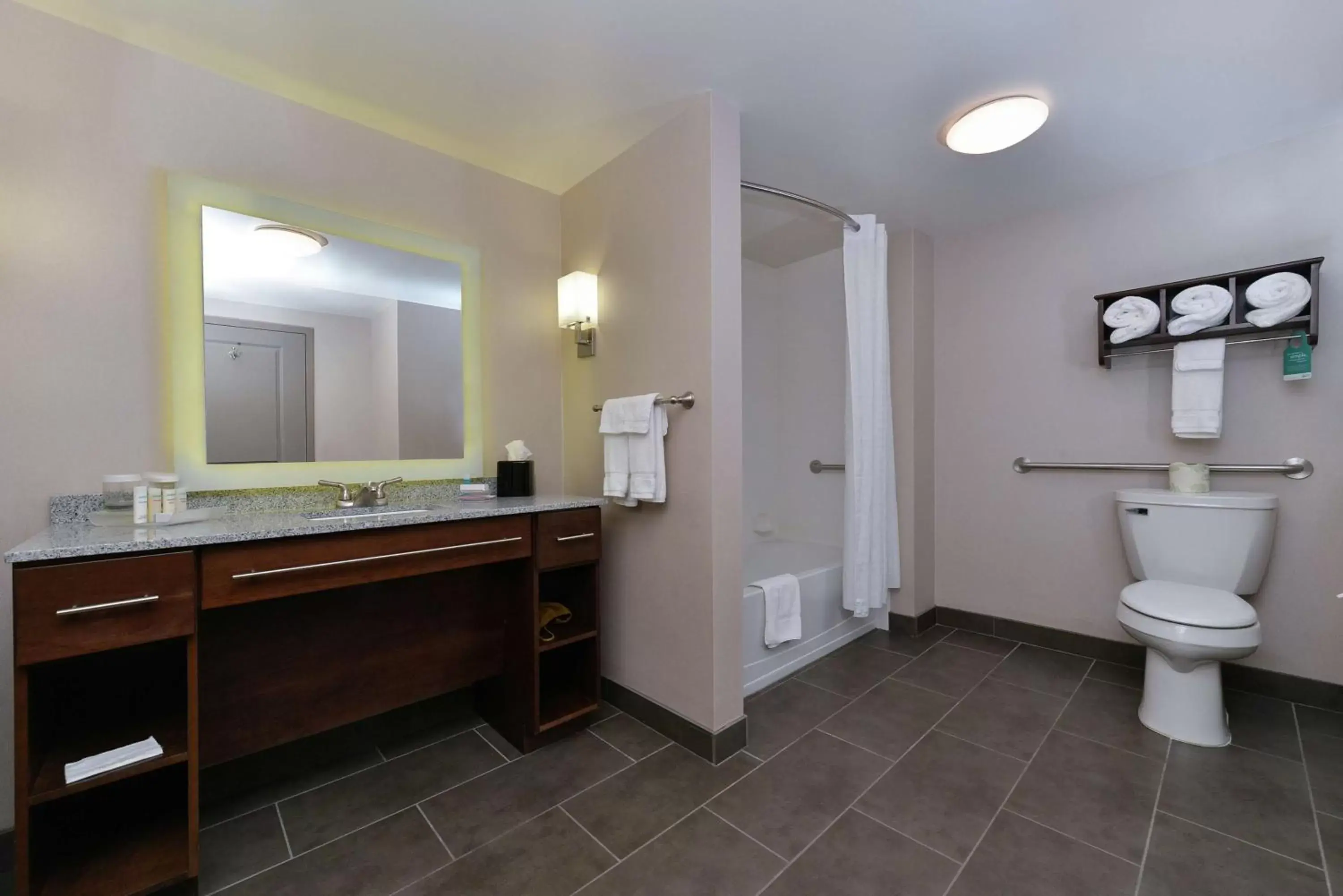 Bathroom in Homewood Suites by Hilton Cincinnati/Mason