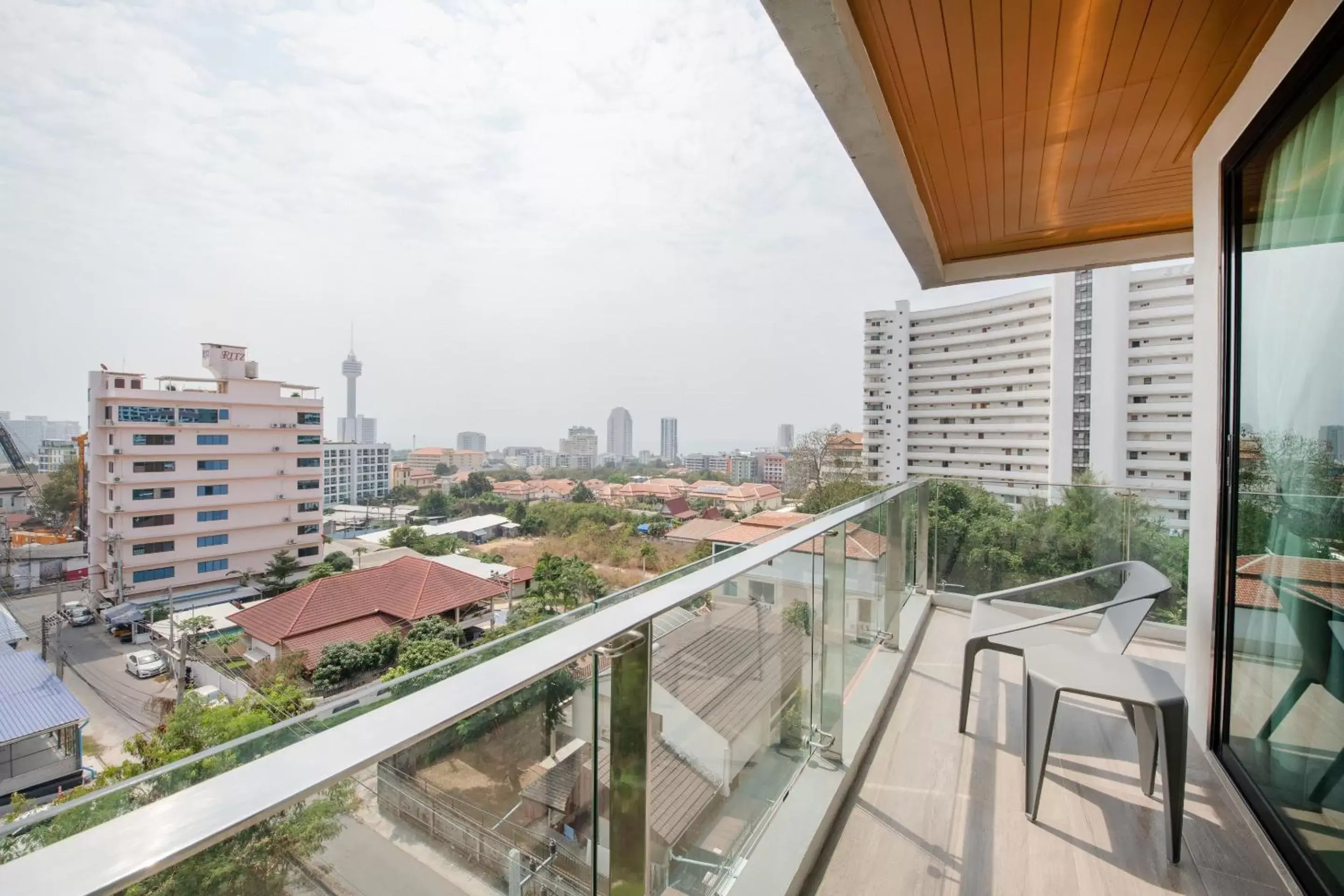 Bedroom, Balcony/Terrace in Blooming Hill Boutique Suites