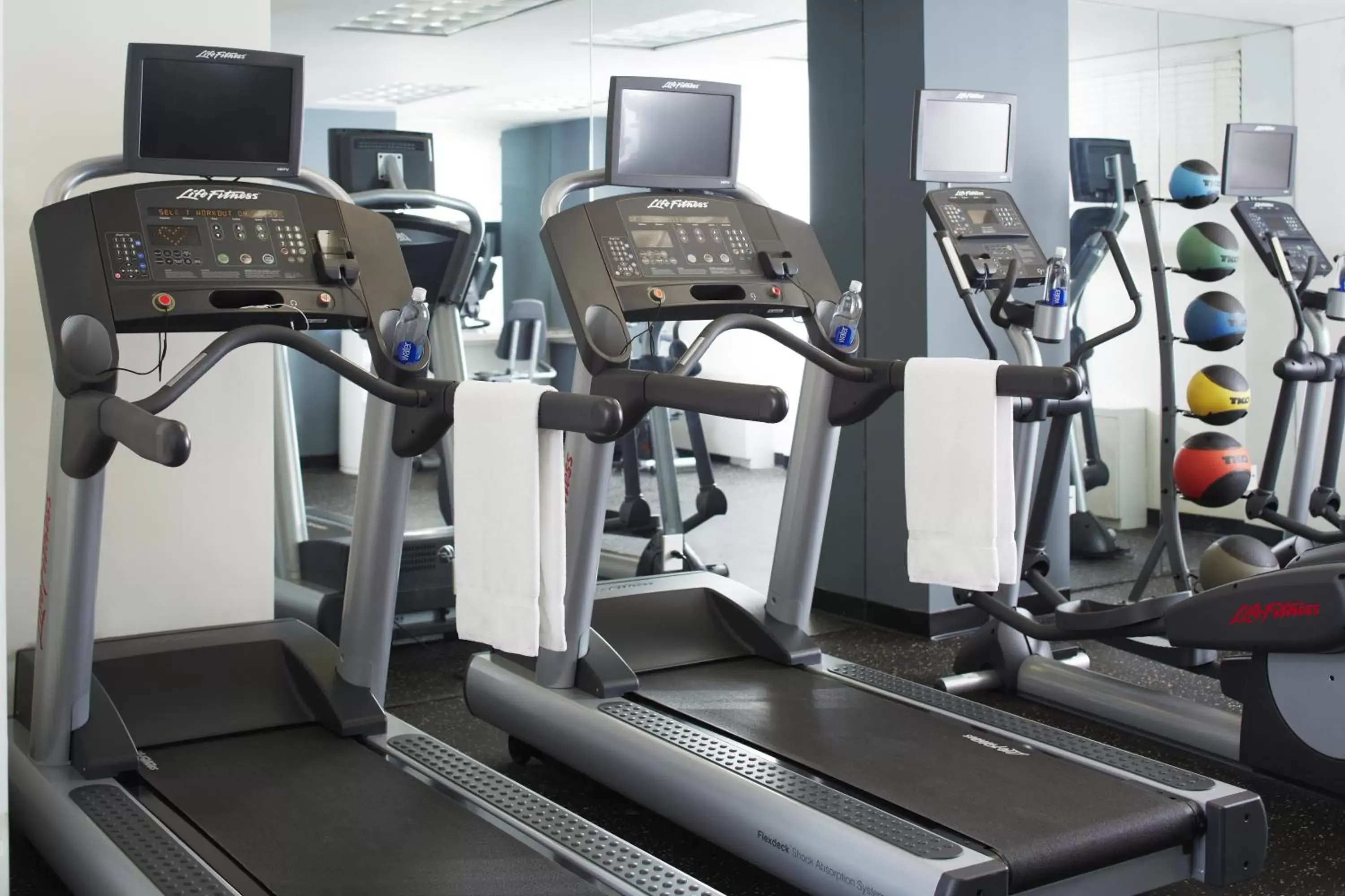 Fitness centre/facilities, Fitness Center/Facilities in The Fifty Sonesta Select New York