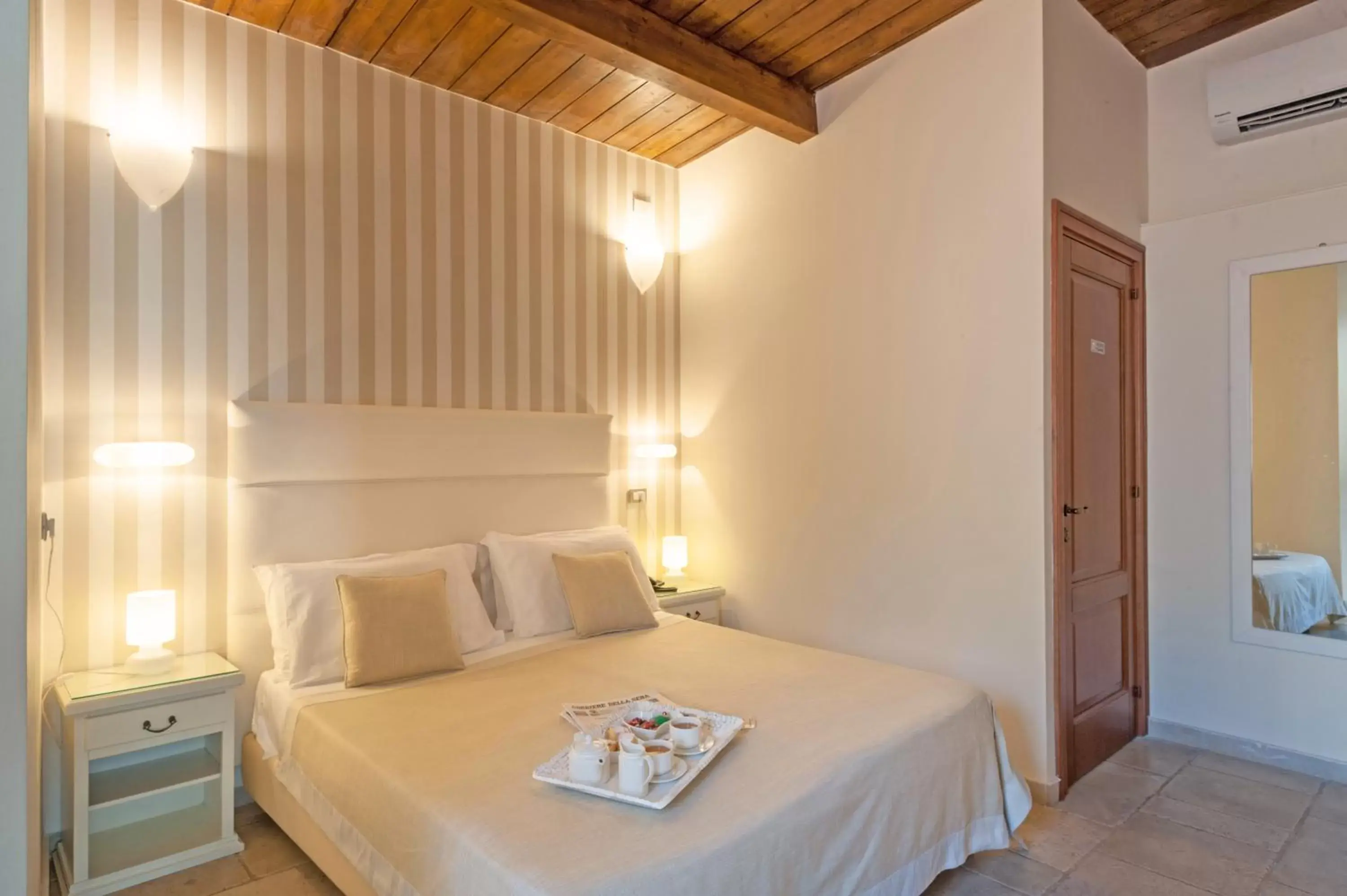 Bed in Hotel L'Arcangelo - Boutique Hotel