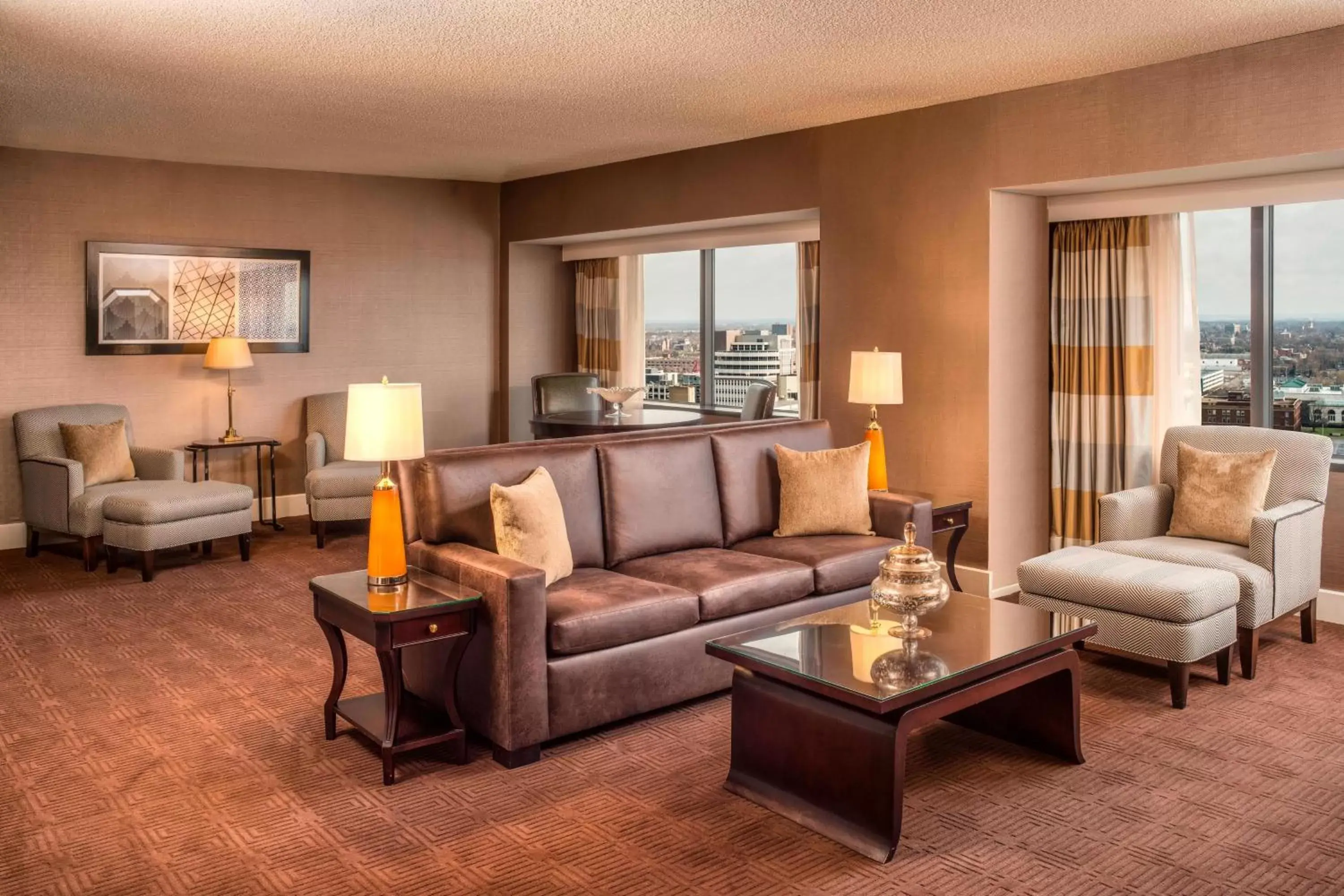 Bedroom, Seating Area in Sheraton Columbus Hotel at Capitol Square