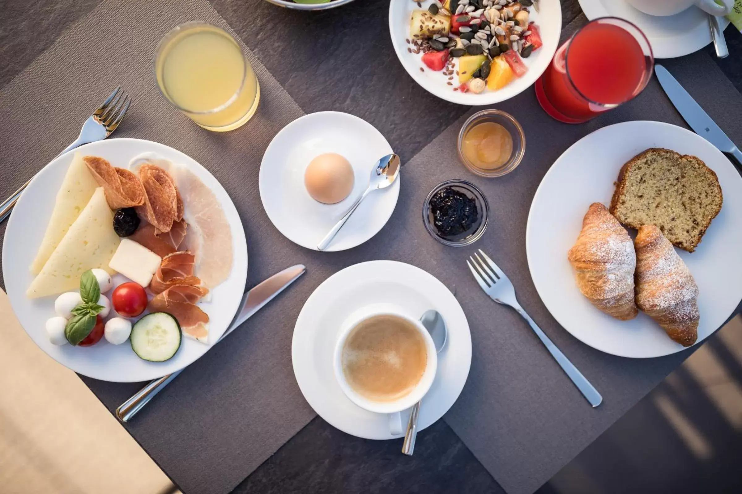 Breakfast in Hotel Torgglhof