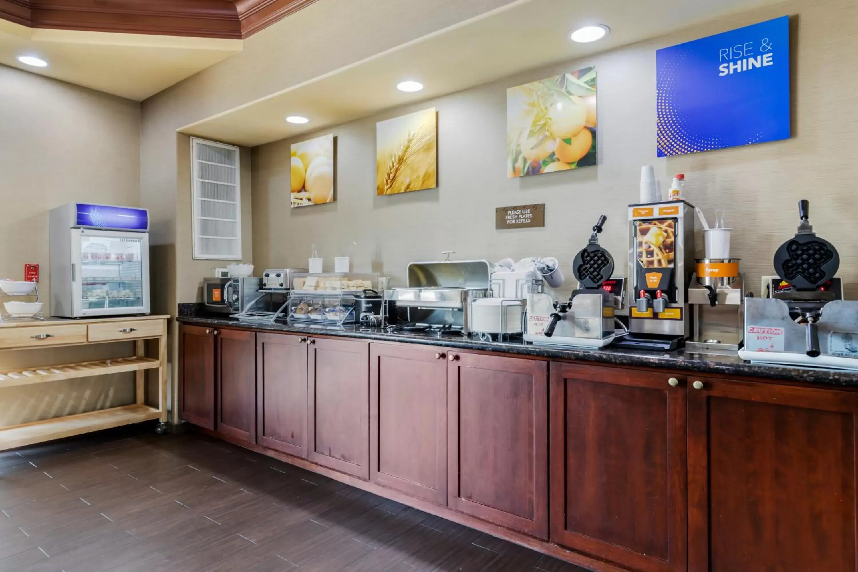 Food, Restaurant/Places to Eat in Comfort Suites North Pflugerville - Austin North