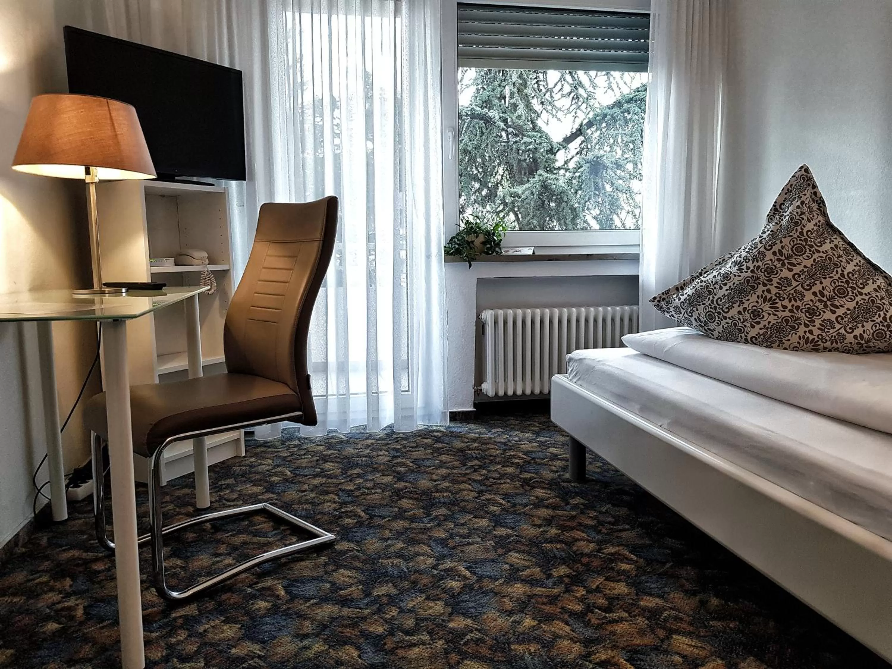TV and multimedia, Bed in Apart Hotel Freiburg