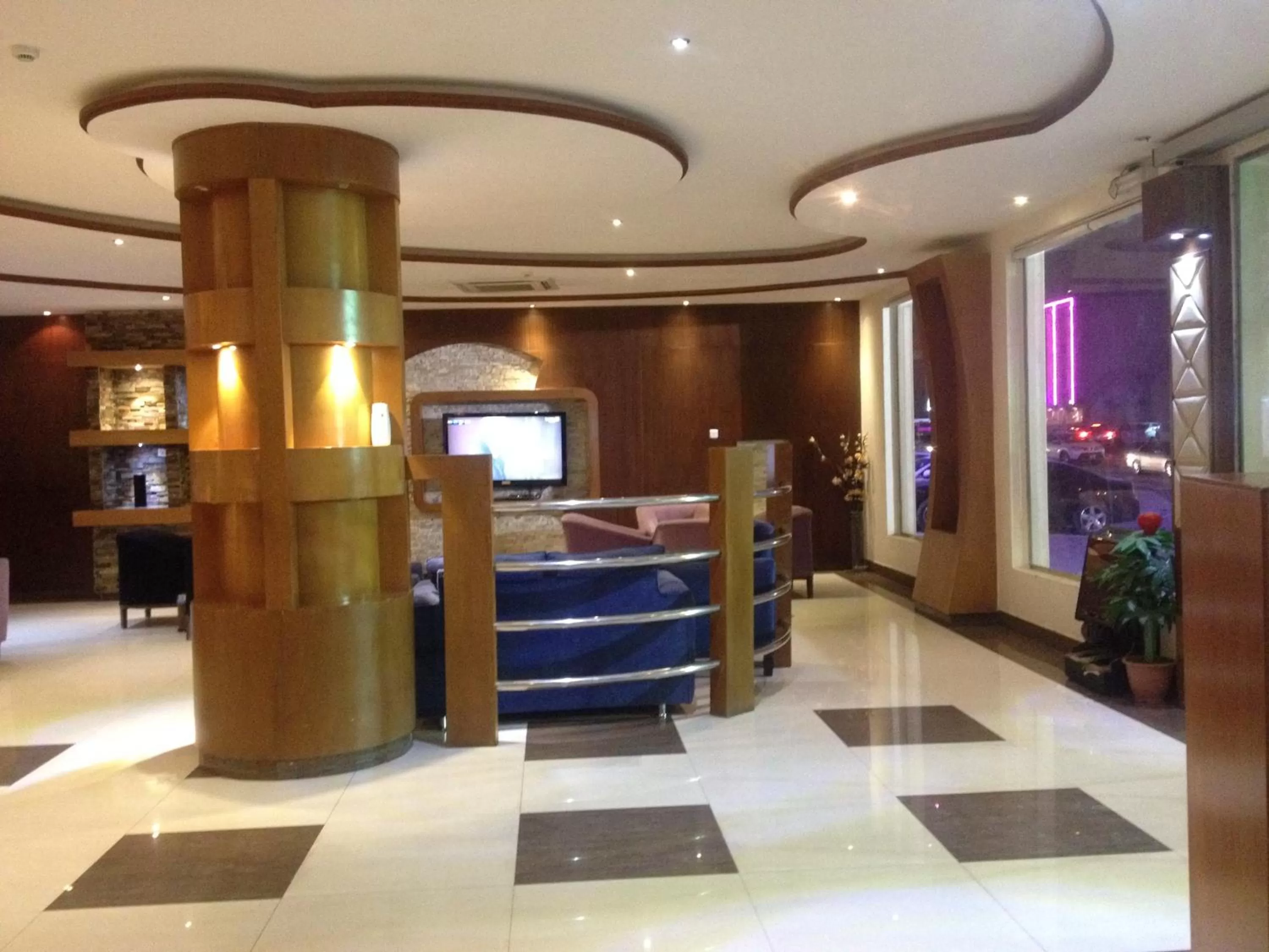 Lobby or reception in Dorar Darea Hotel Apartments - Al Nafl