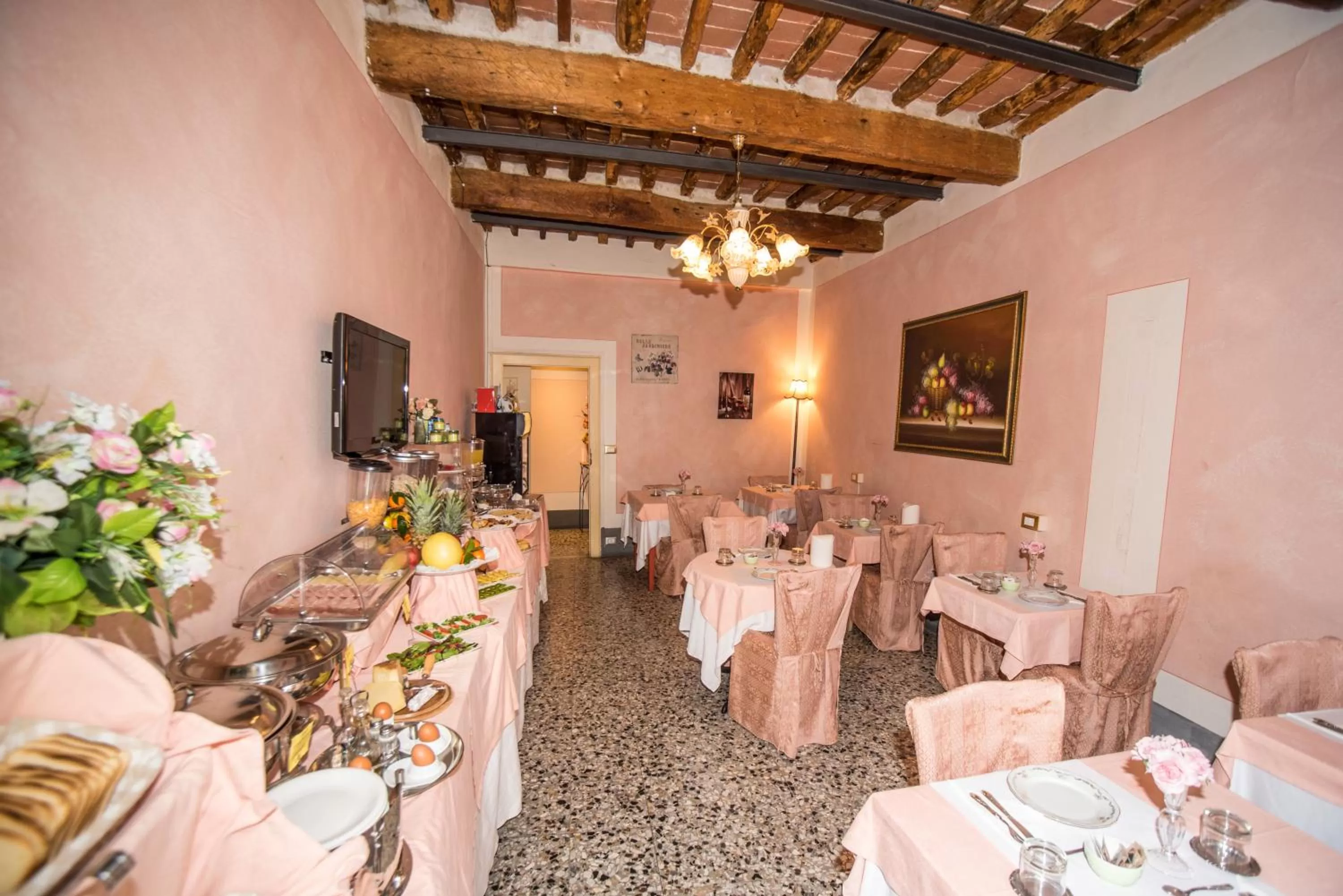 Buffet breakfast, Restaurant/Places to Eat in Relais Centro Storico
