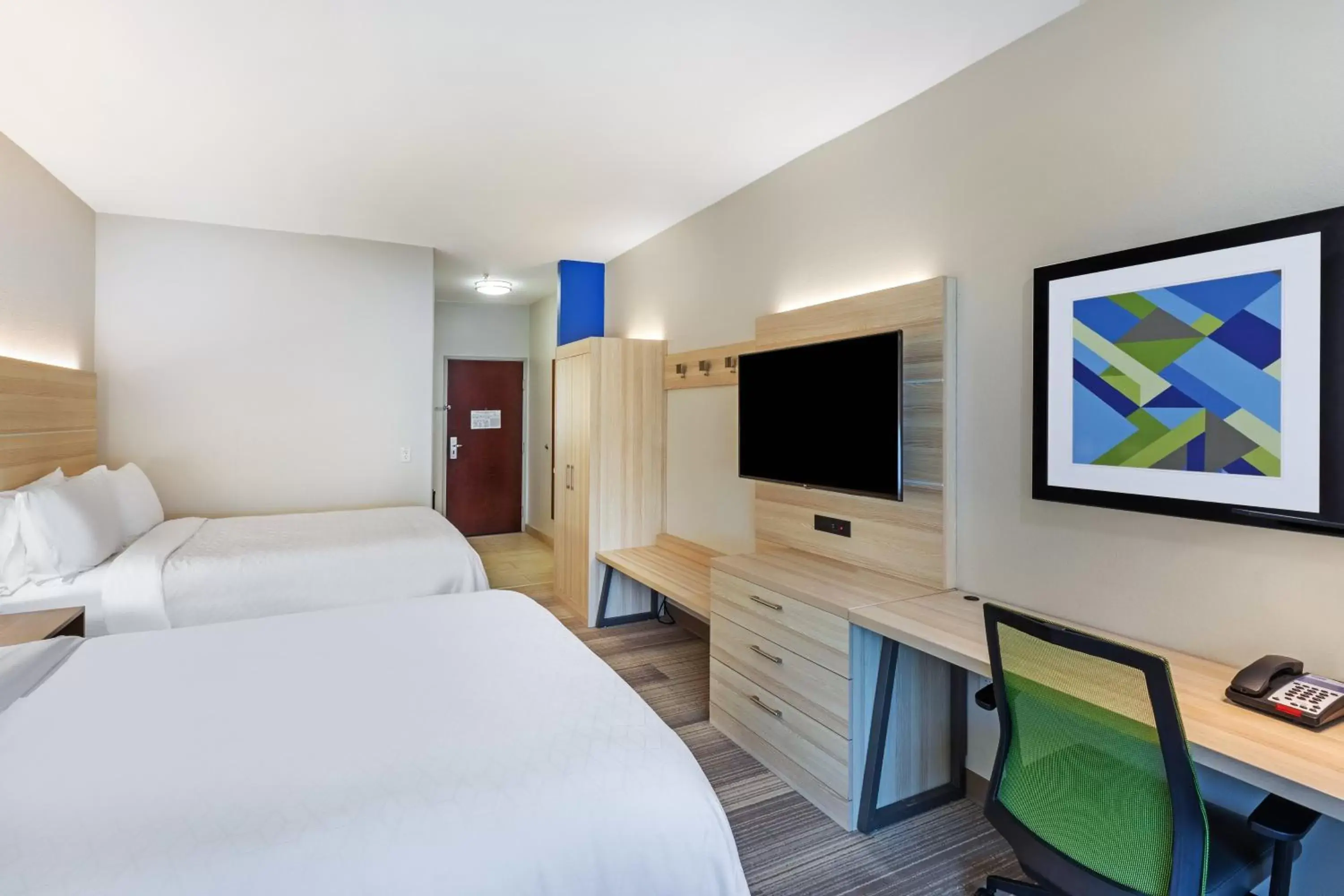 Standard Queen Room with Two Queen Beds - Communications Accessible in Holiday Inn Express Hotel & Suites Vidor South by IHG Standard Queen Room with Two Queen Beds - Communications Accessible in Holiday Inn Express Hotel & Suites Vidor South by IHG