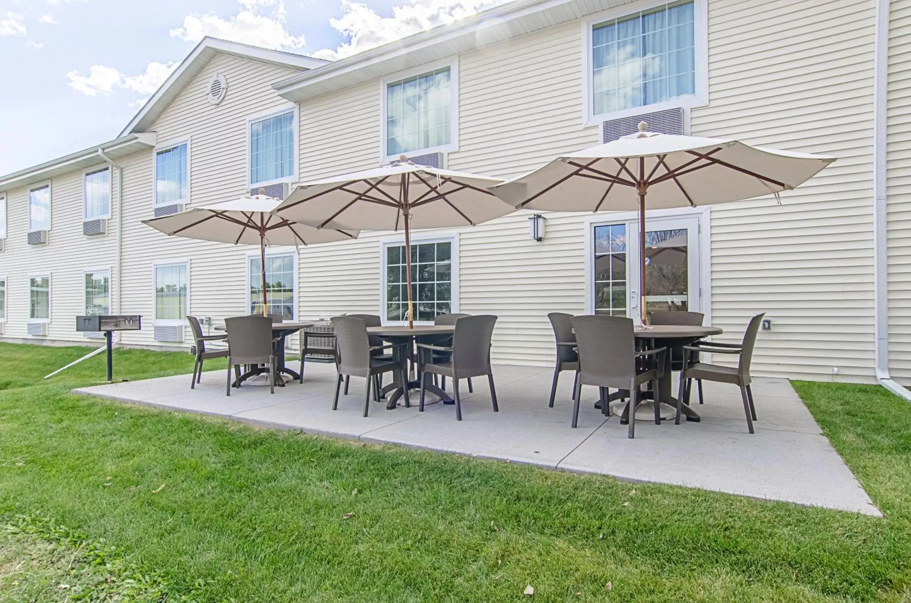 Balcony/Terrace in Cobblestone Inn & Suites - Guernsey