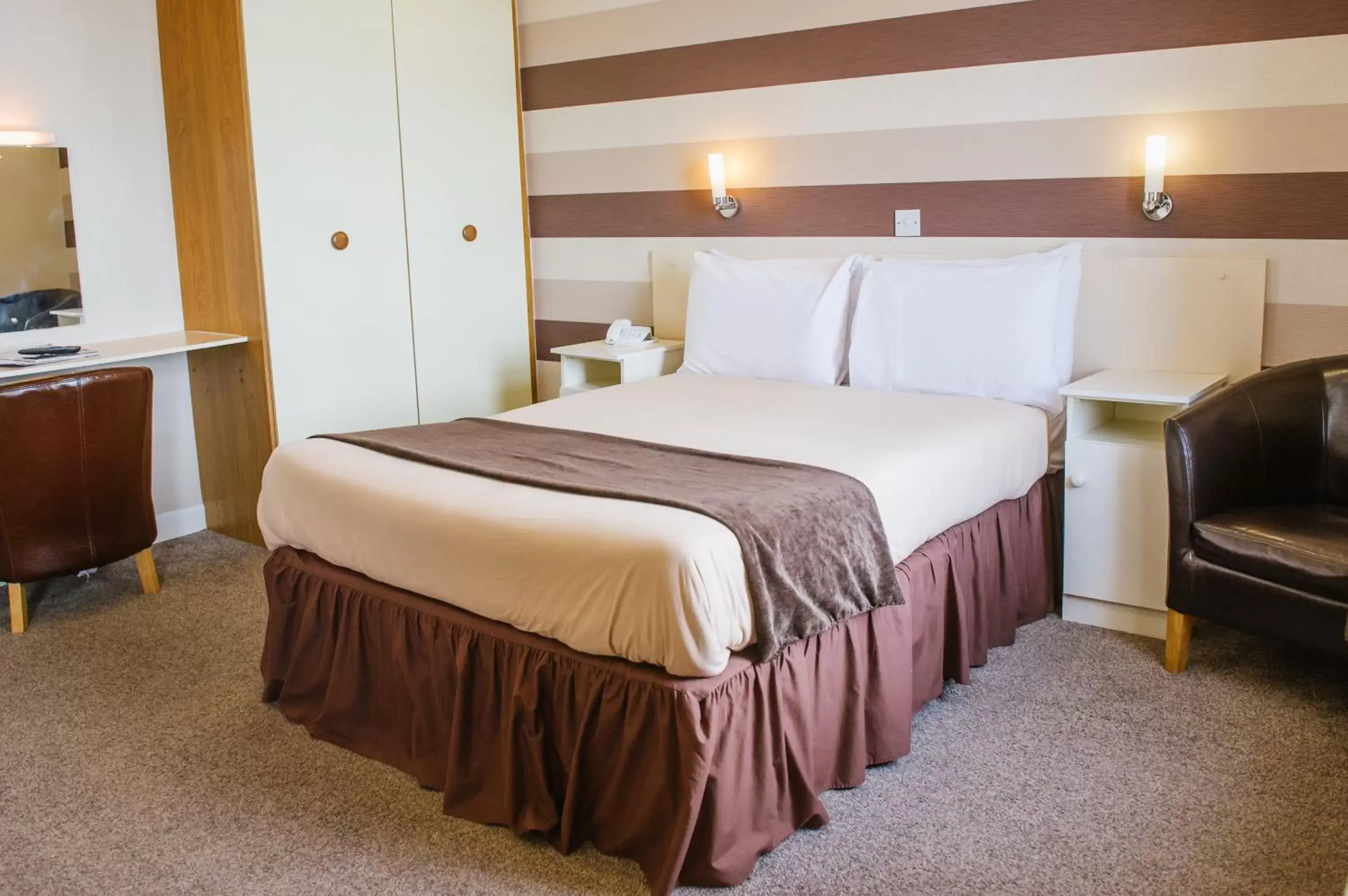 Double Room in Doric Hotel