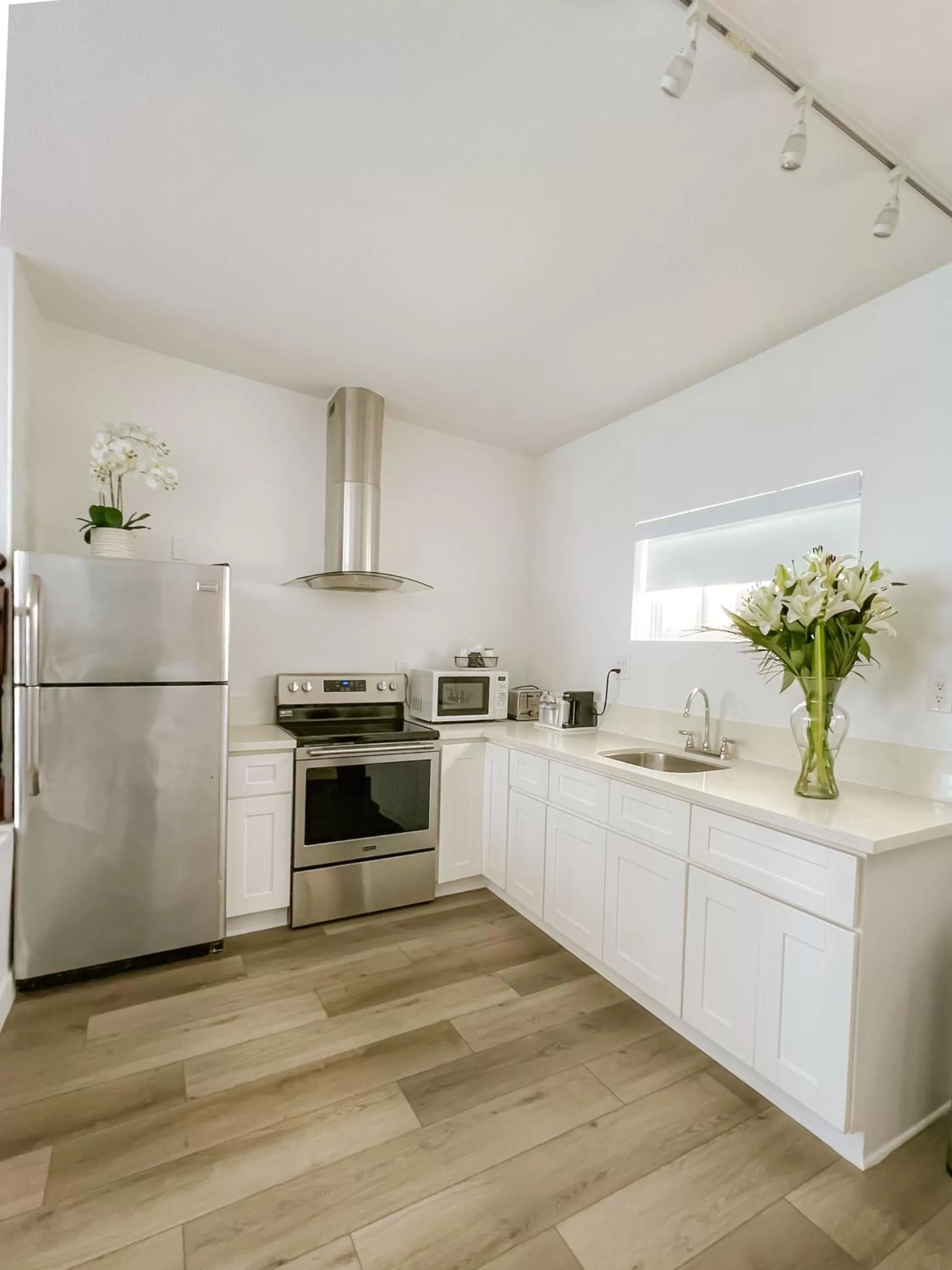 kitchen in Capri Laguna on the Beach - A Boutique Hotel