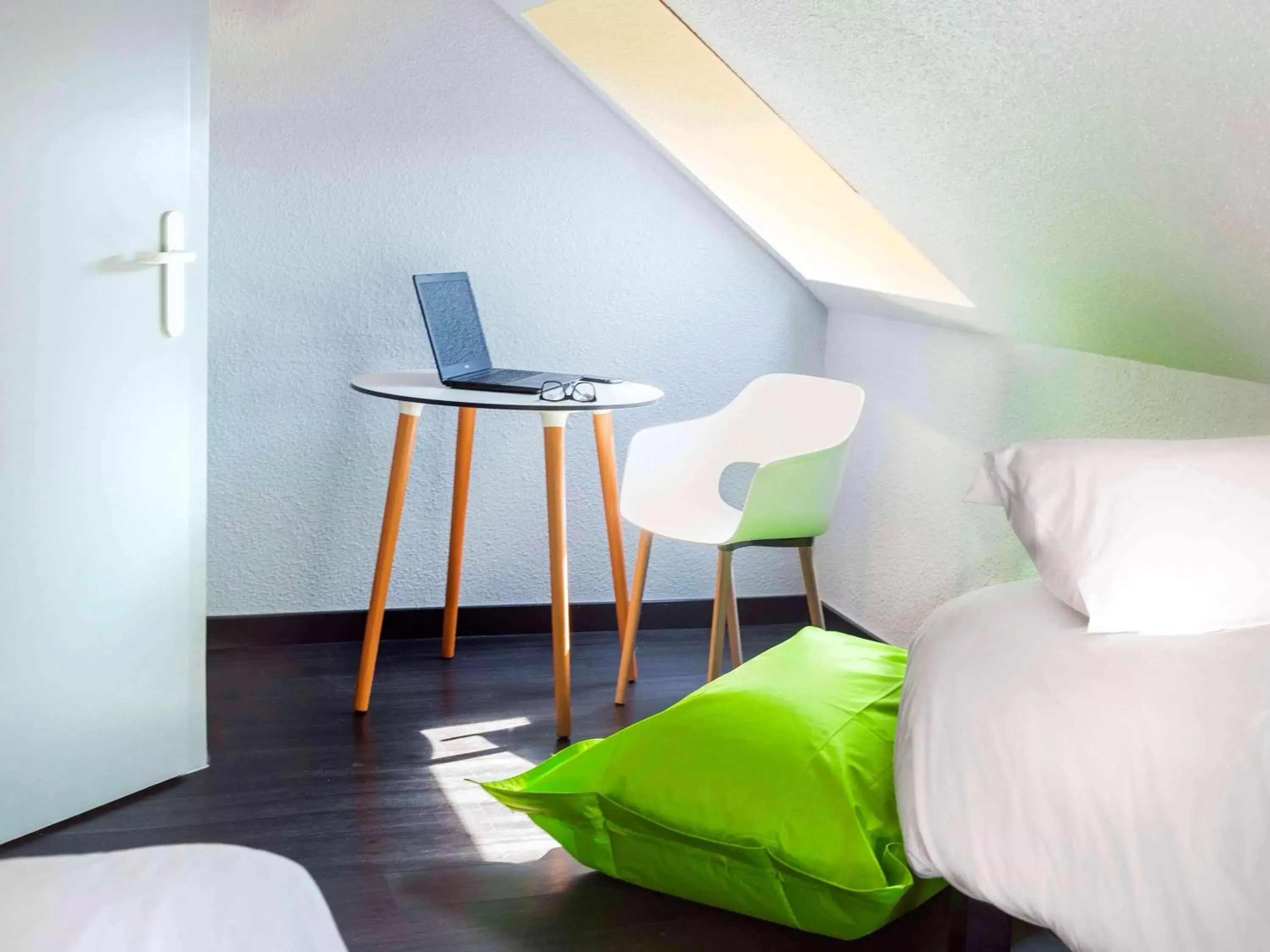 Bedroom, Seating Area in ibis Strasbourg Sud La Vigie