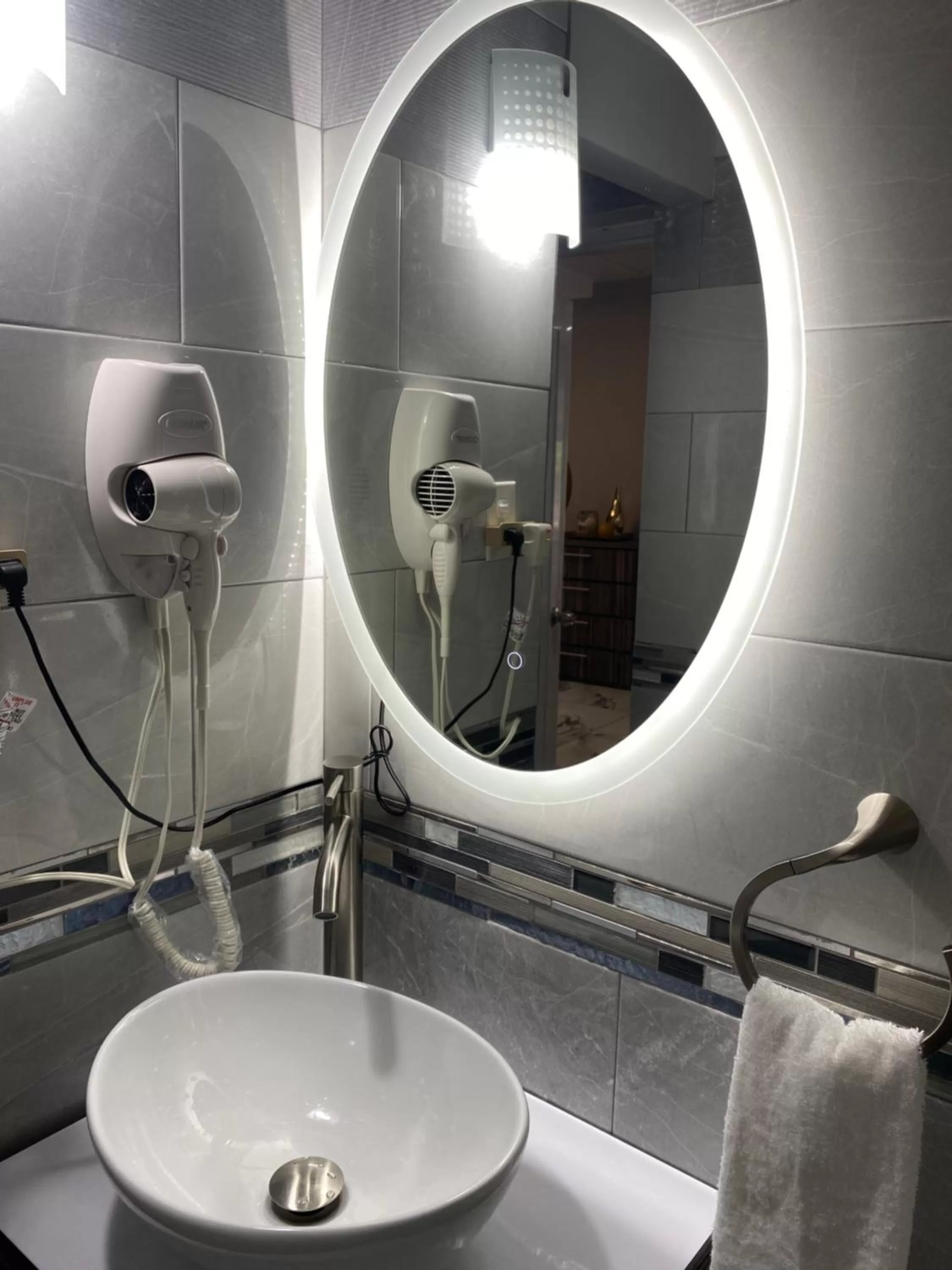 Bathroom in Itza-Bella Suites