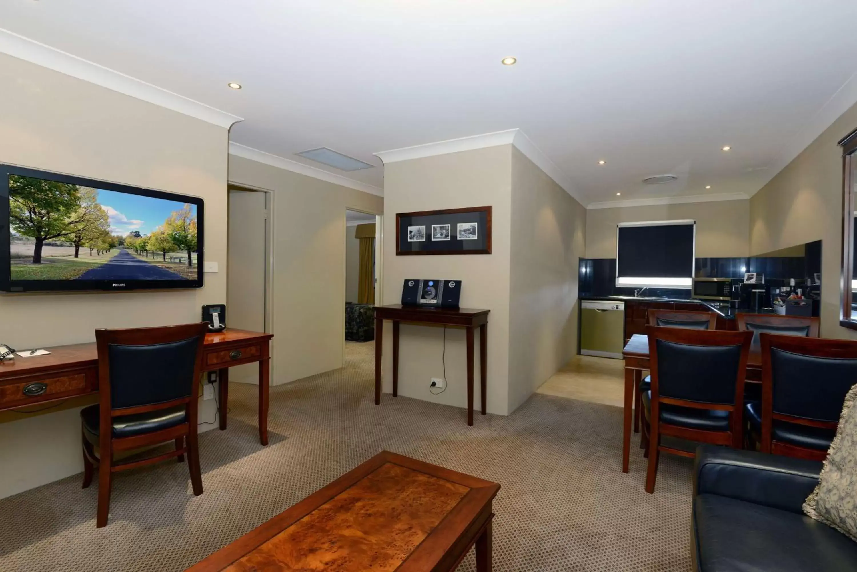 Photo of the whole room, TV/Entertainment Center in Rydges Armidale
