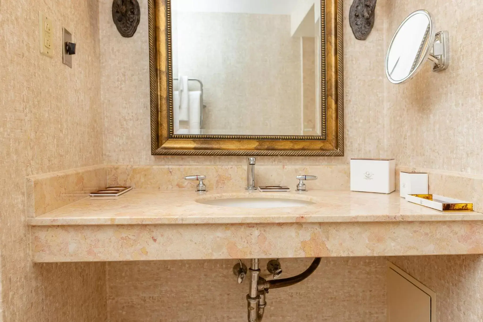 Bathroom in Chateau Merrimack Hotel & Spa