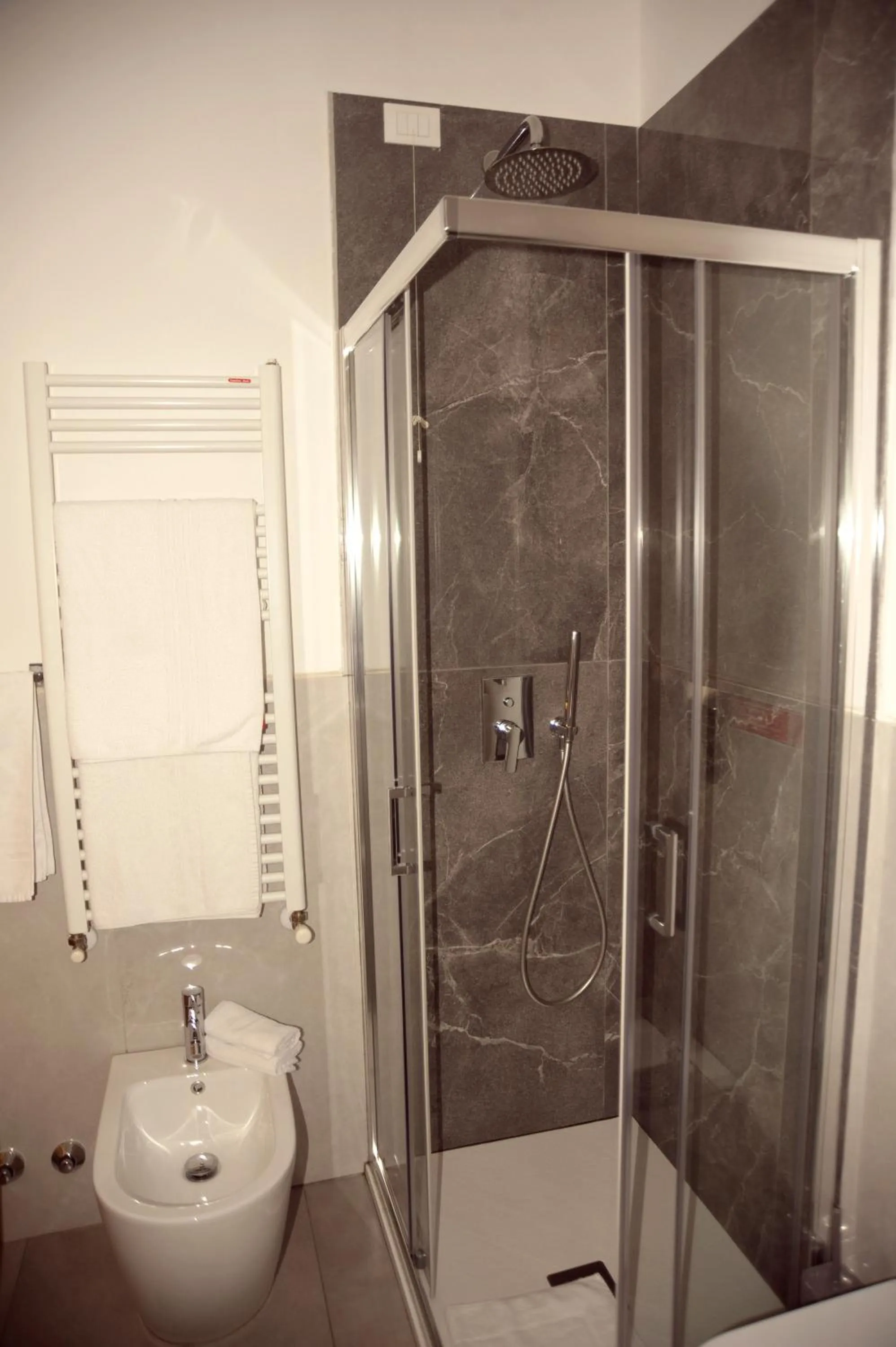 Shower in Hotel Fioralba
