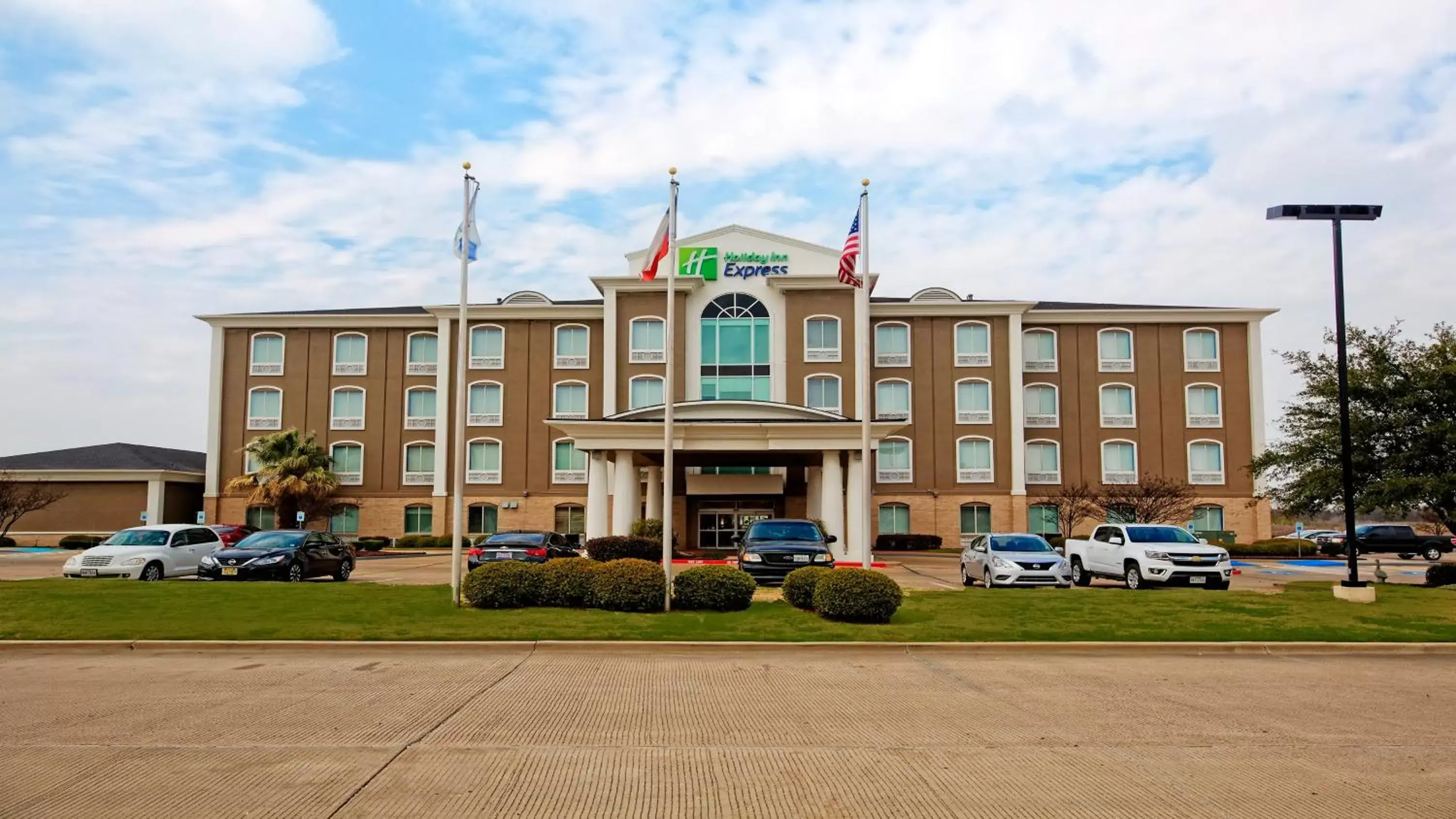 Property Building in Holiday Inn Express Hotel and Suites Corsicana I-45, an IHG Hotel