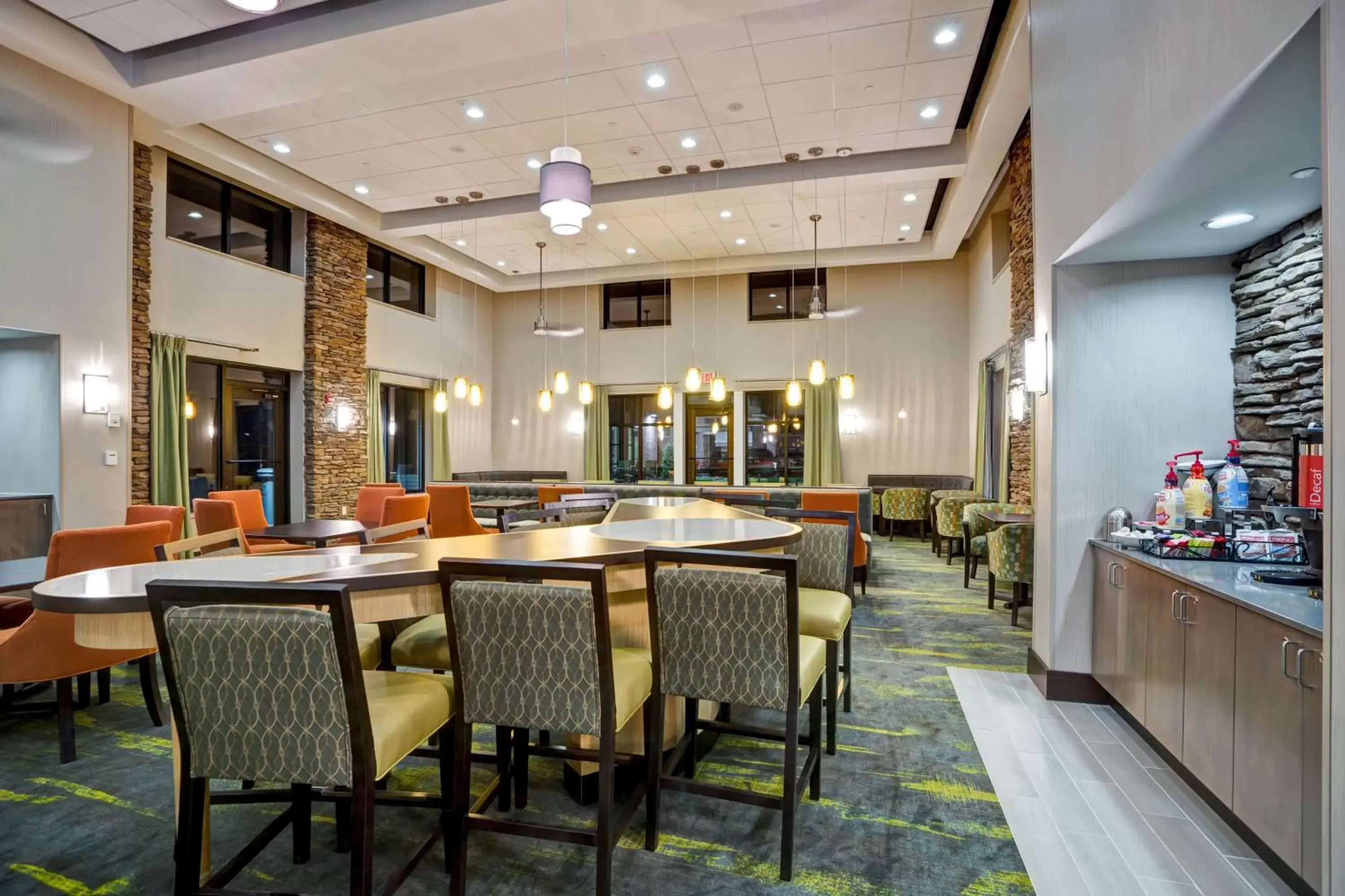 Restaurant/Places to Eat in Homewood Suites by Hilton Christiansburg