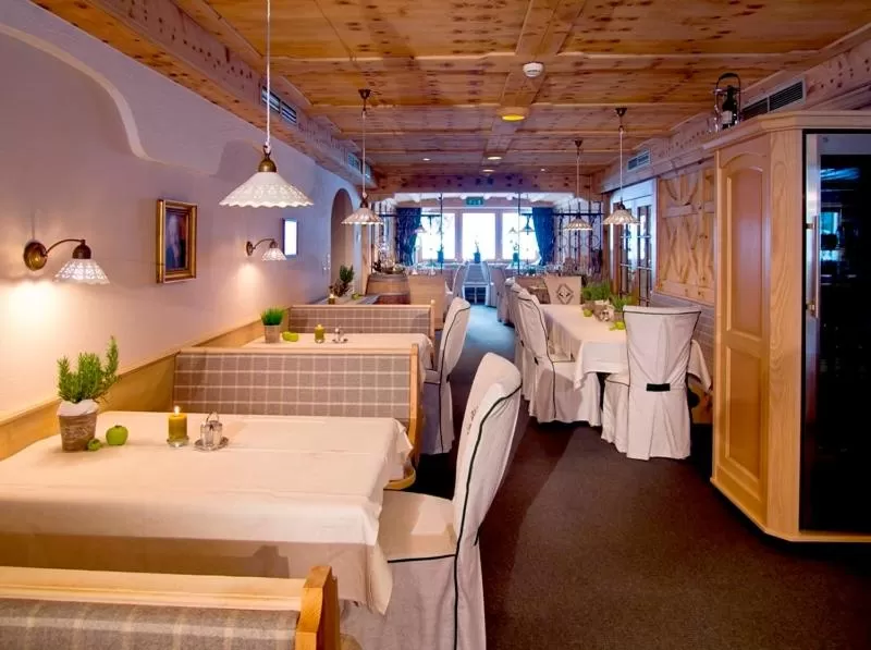 Restaurant/places to eat in Hotel Bergkristall