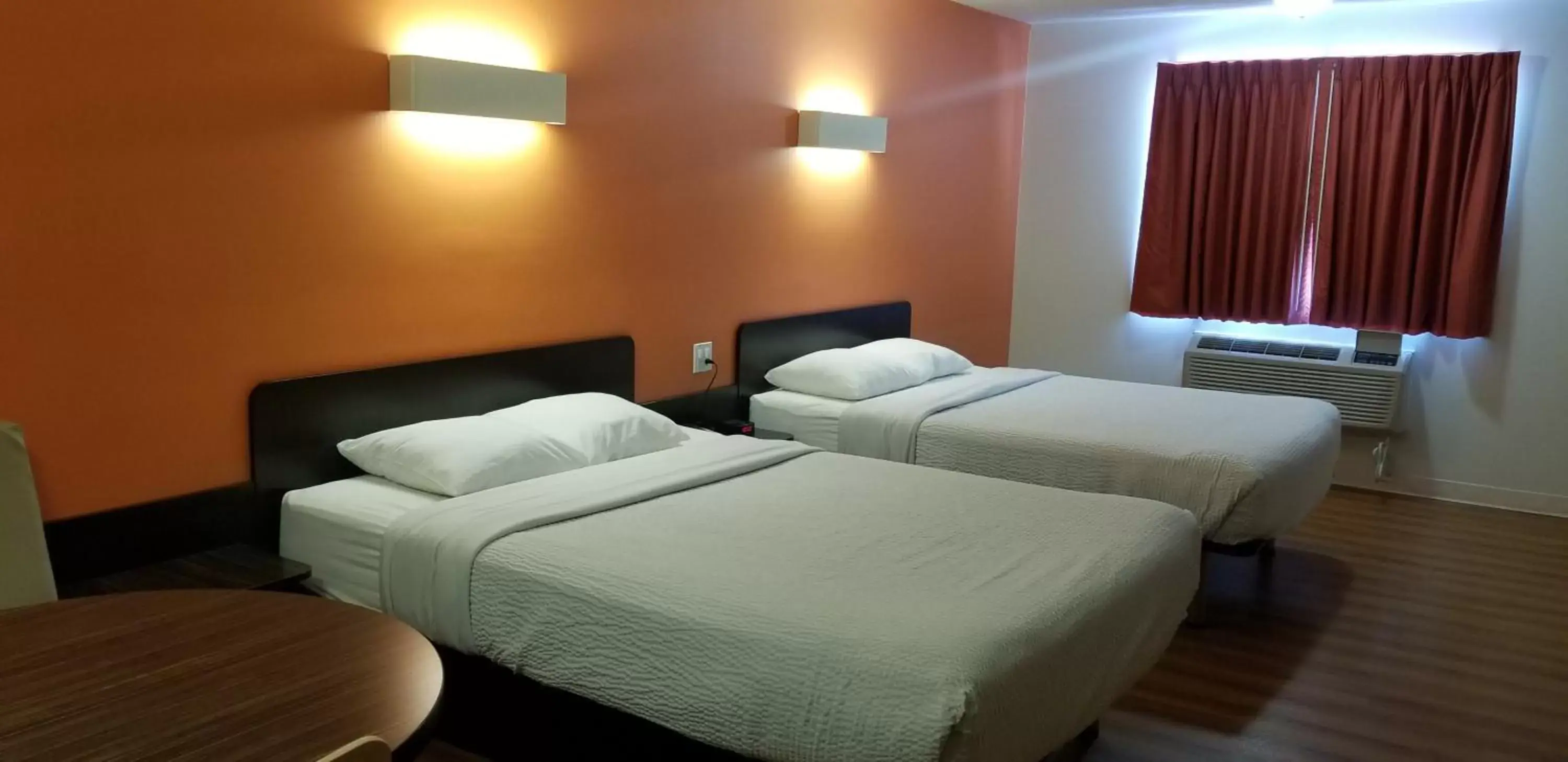 Bed in Motel 6-Innisfail, AB