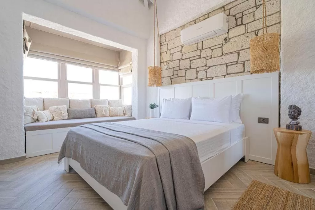 Bed in Voger Alaçatı Silence