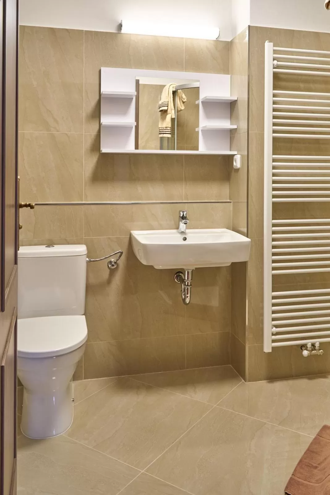 Bathroom in Vila Lovců králových